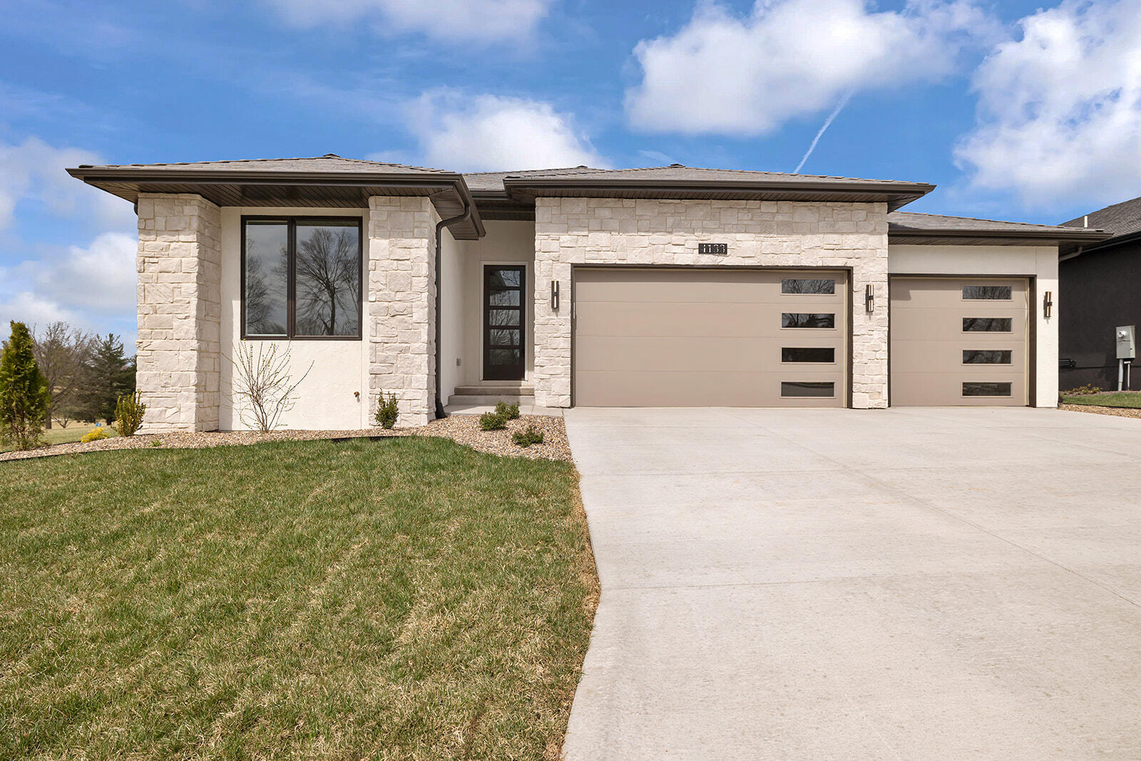 4133 E Vintage Point 1