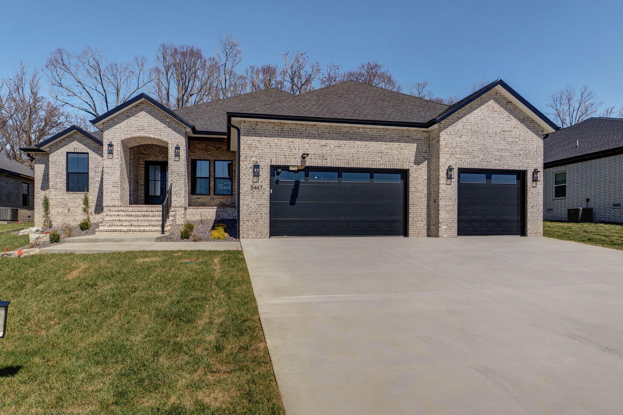 5447 E Wild Horse 1