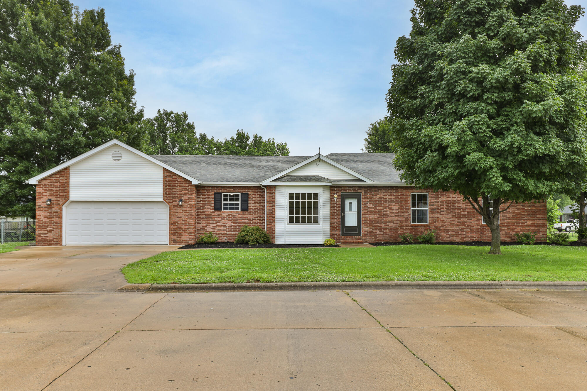 2790 S Grant 1