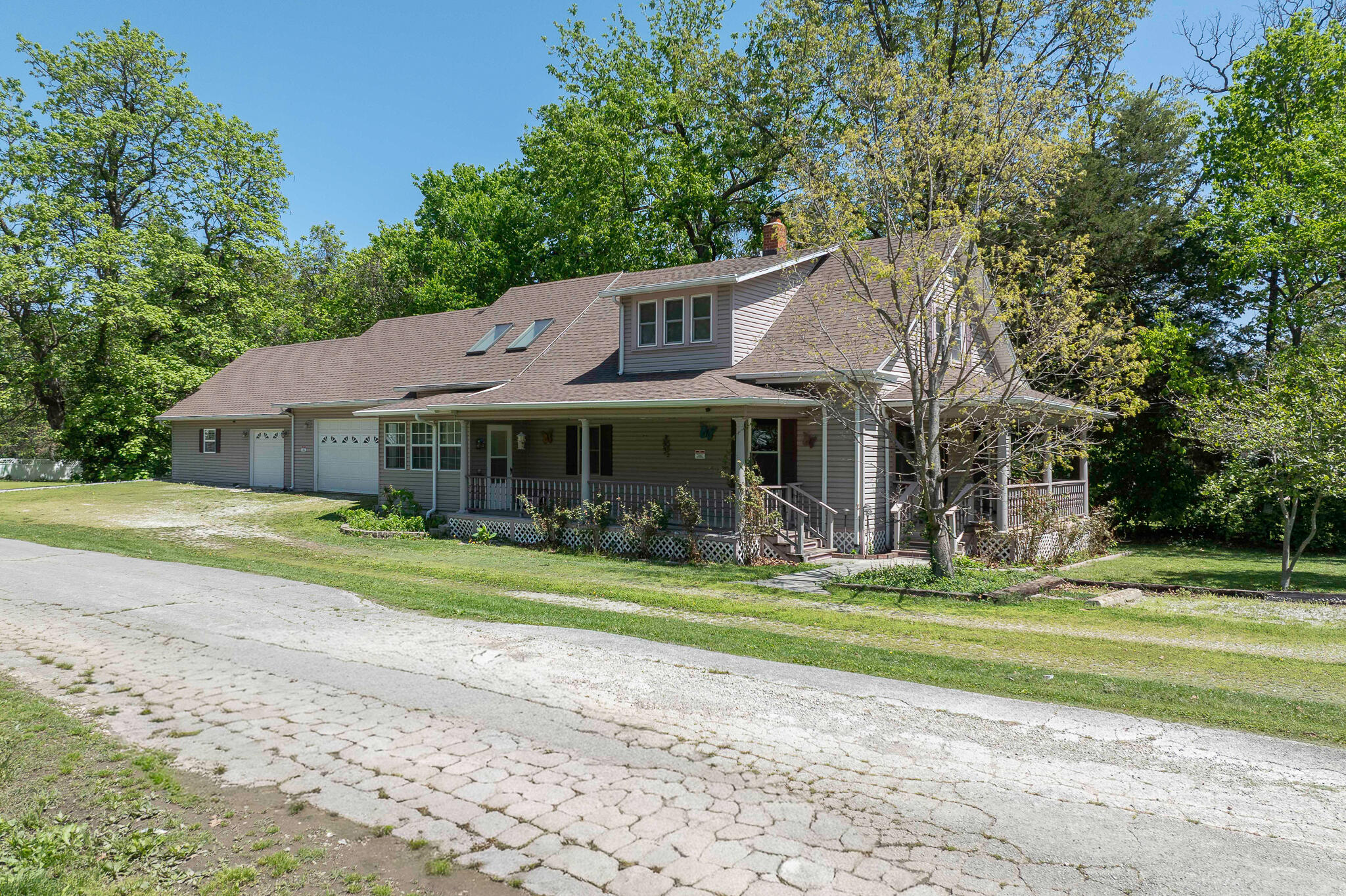 537 W Talmage 1