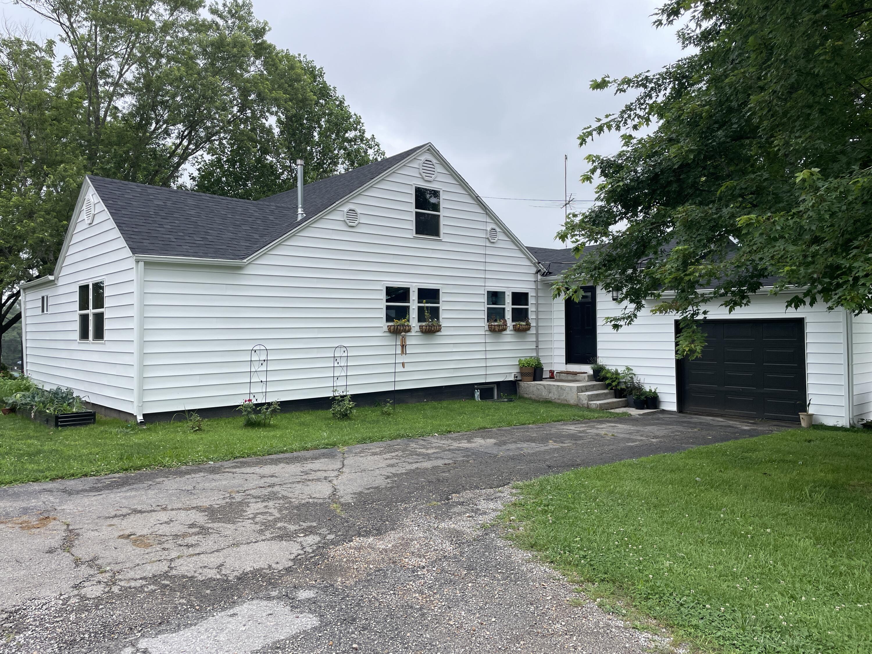 1107 Lower Ford 1