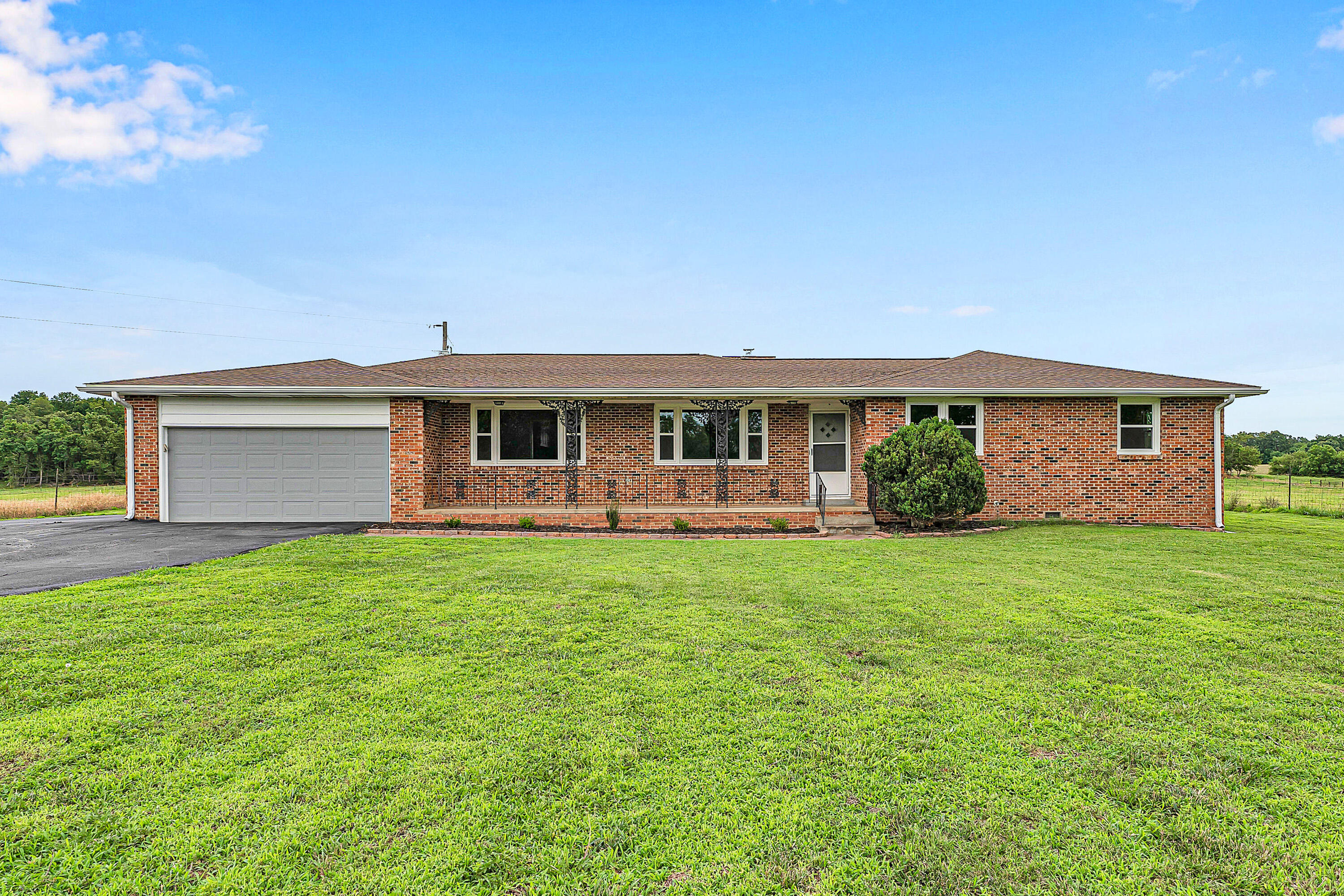 4304 S Farm Road 29 1
