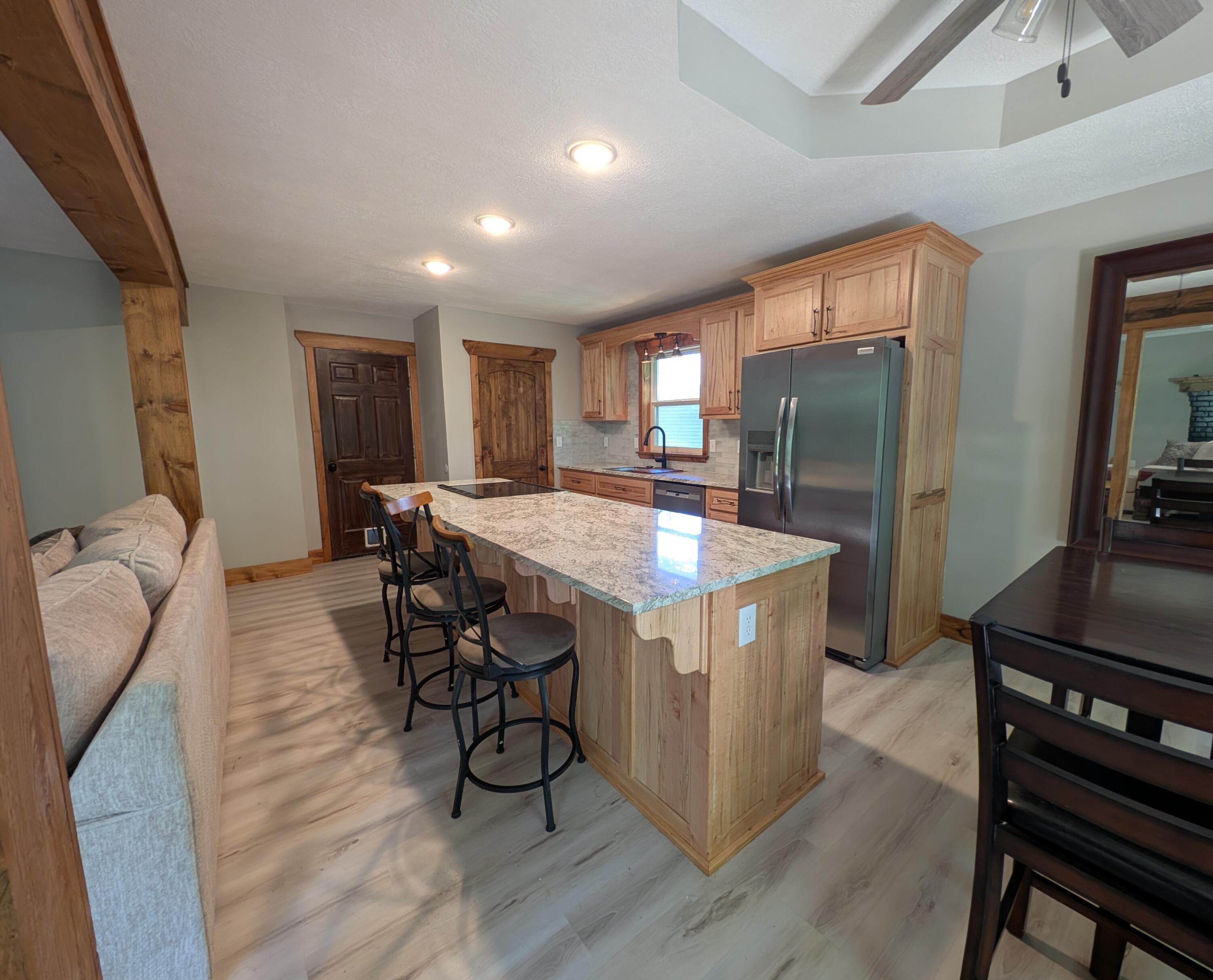 3810 W Woodland 1