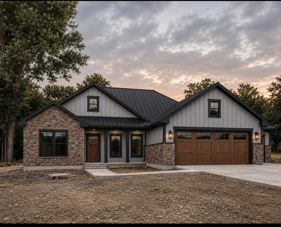 Lot 12 Mule Barn 1