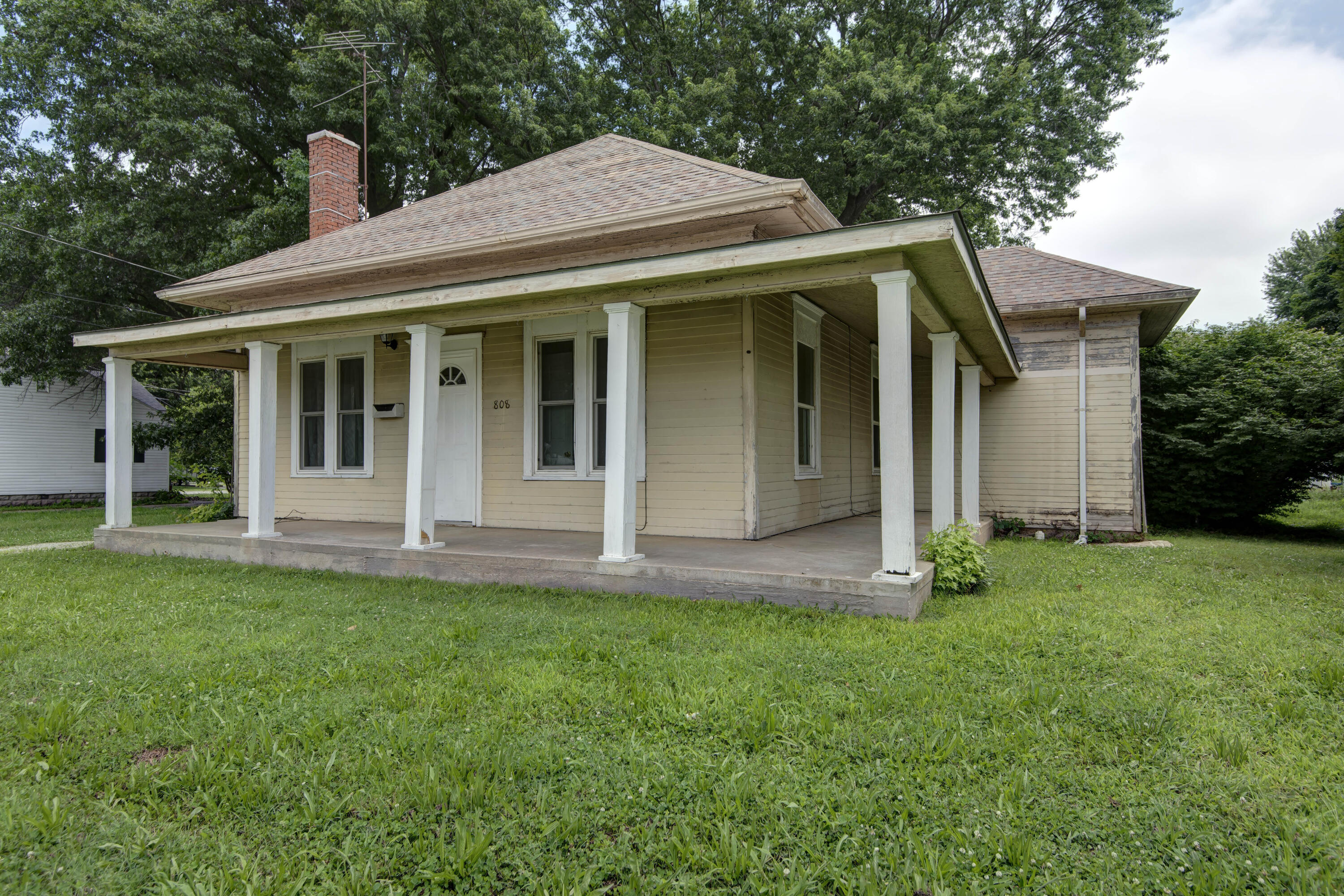 808 N Mccanse 1