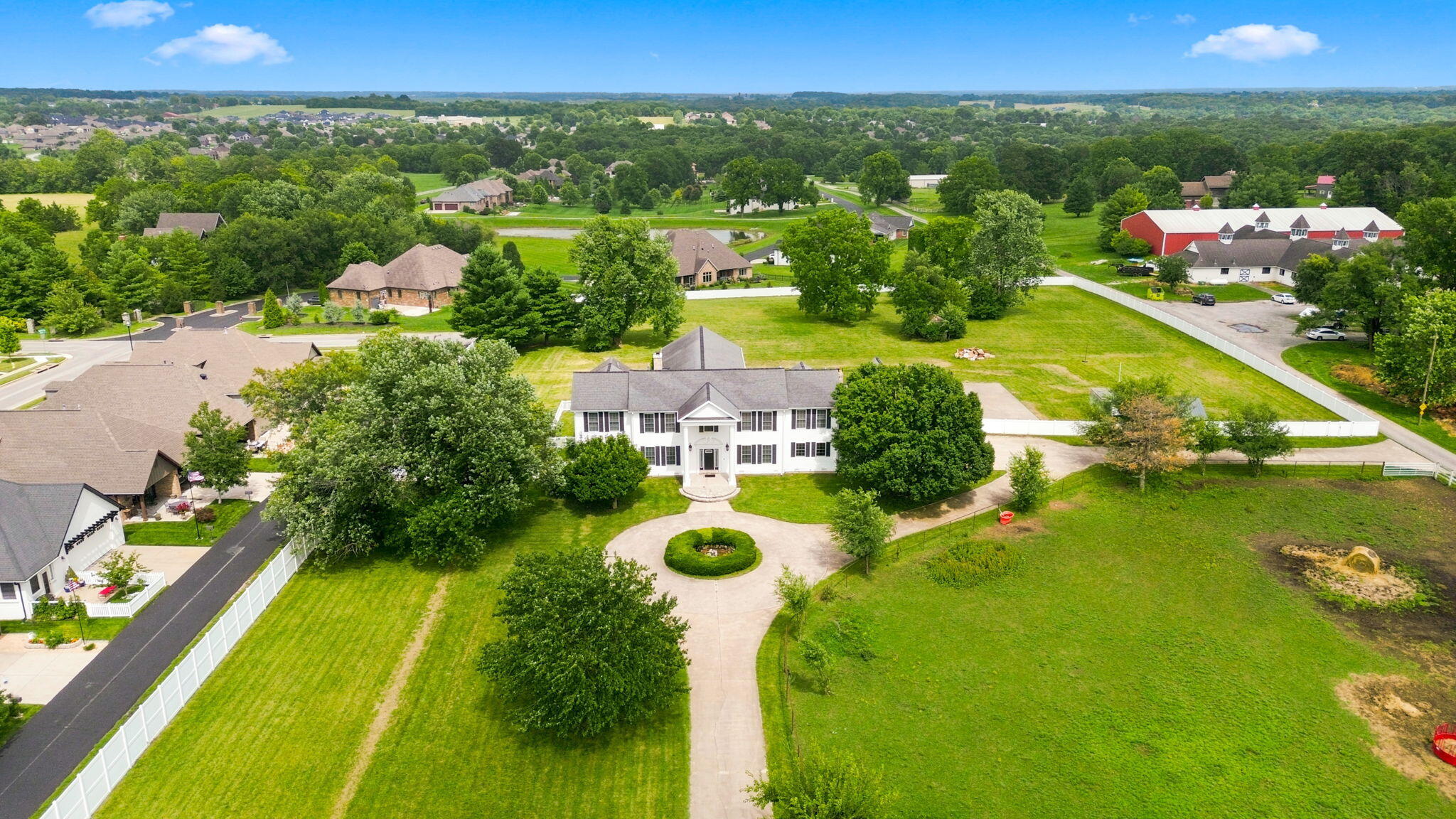 1132 N Farm Road 185 1