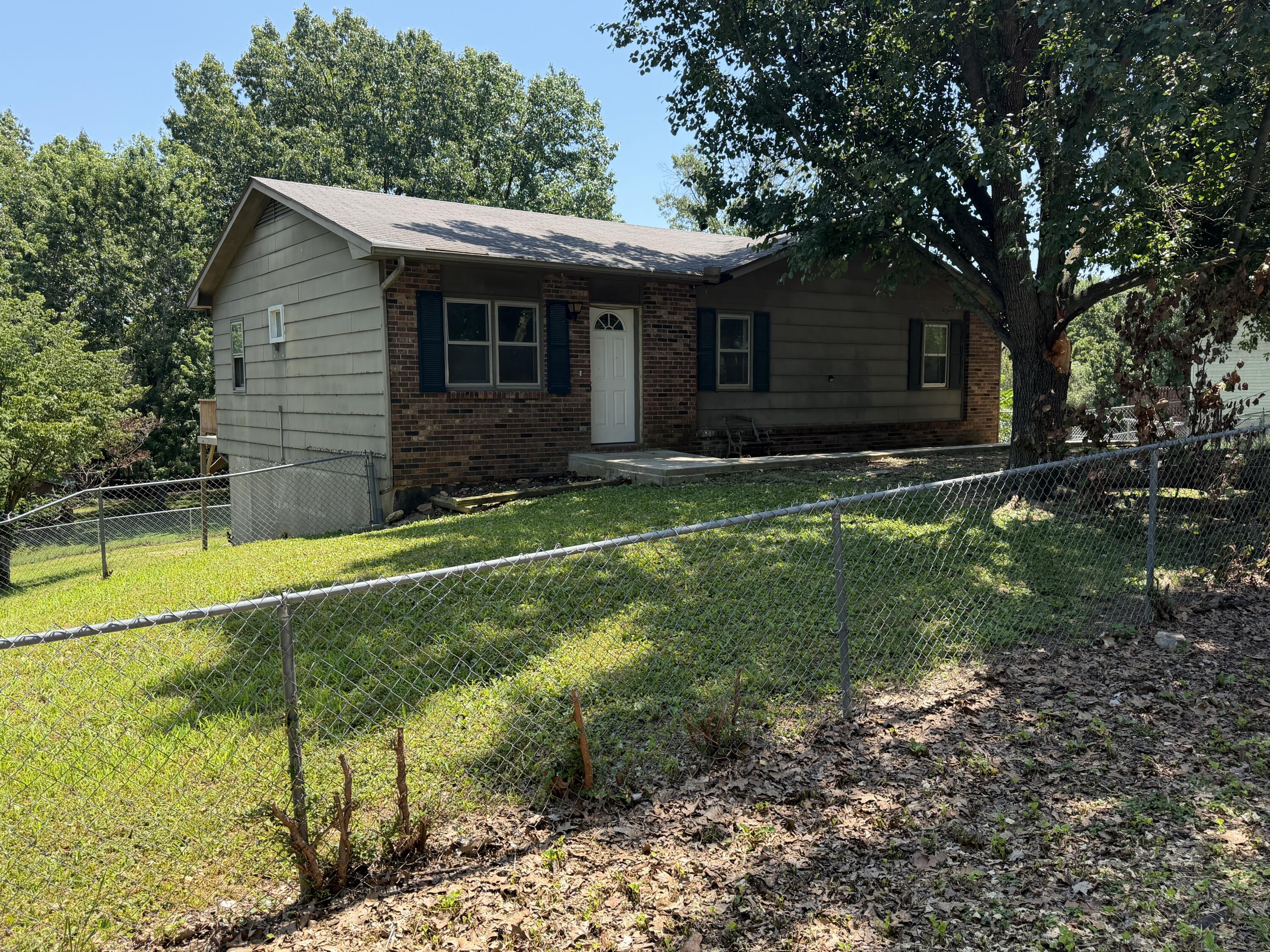 2208 Lynn 1