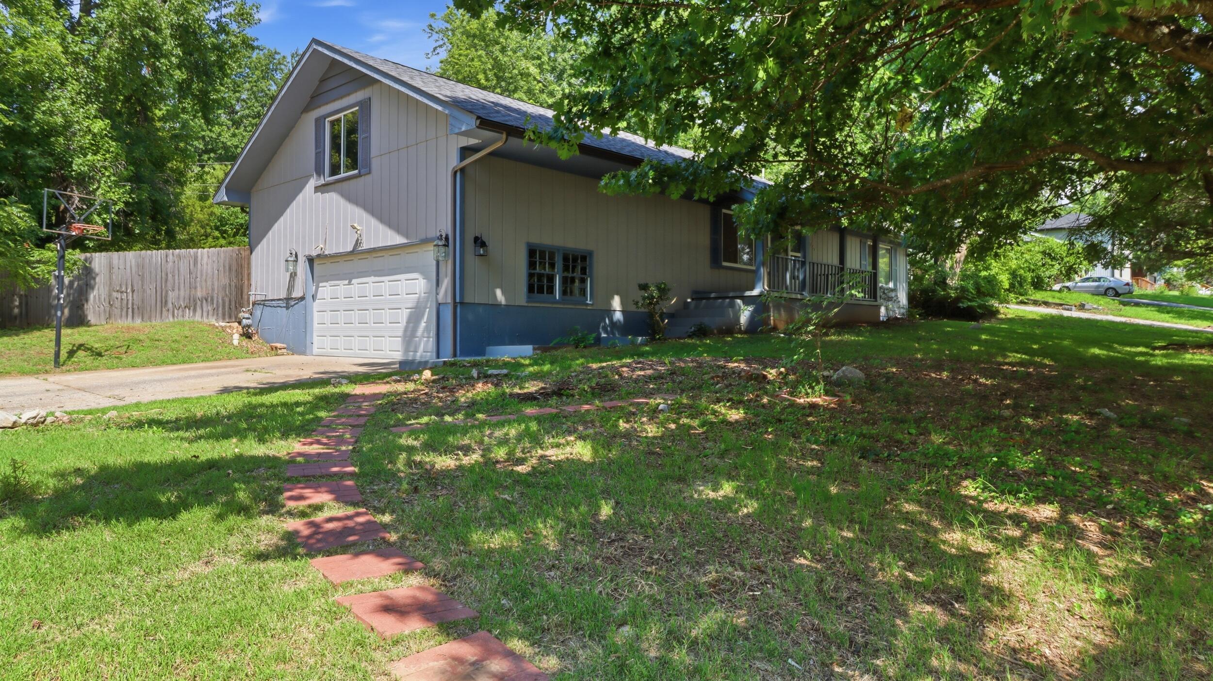 5901 S Farm Road 157 1