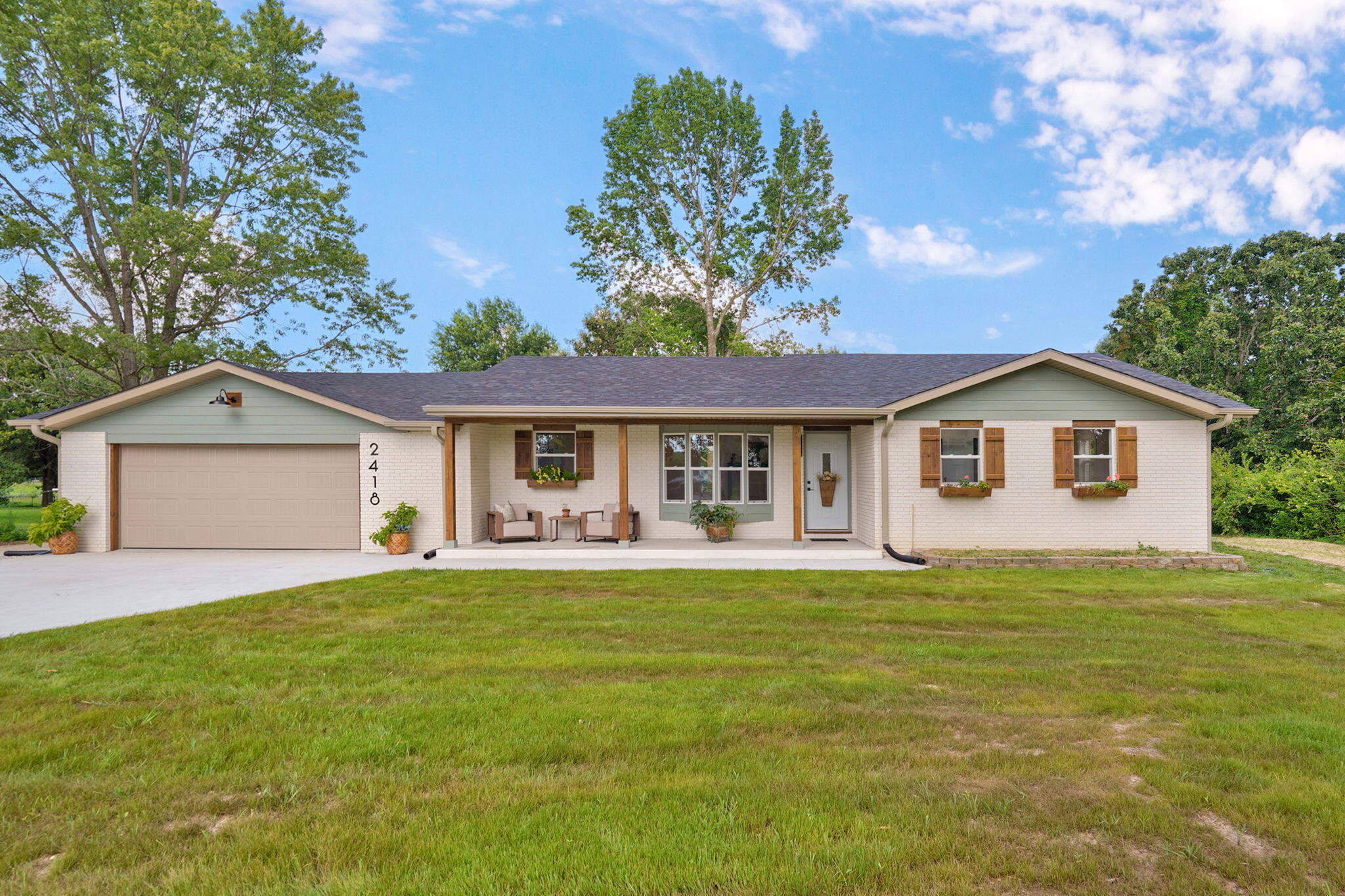 2418 S Farm Road 237 1