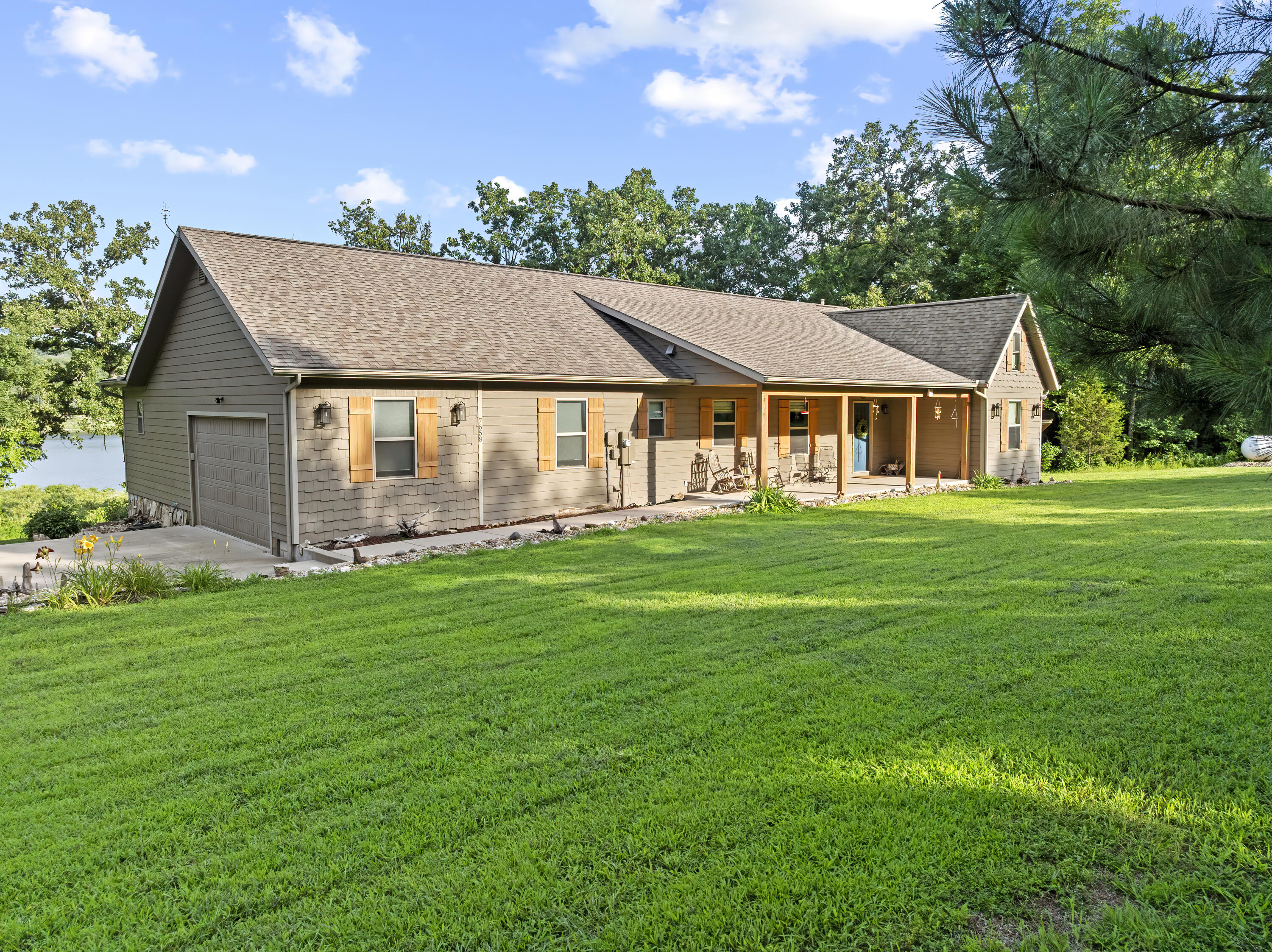 7658 Trout Pond 1