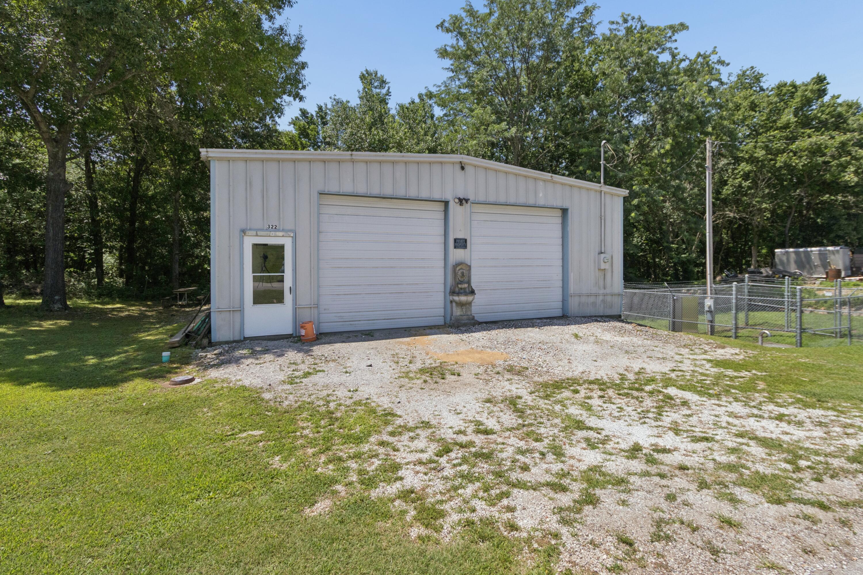 322 E Dunlap 1