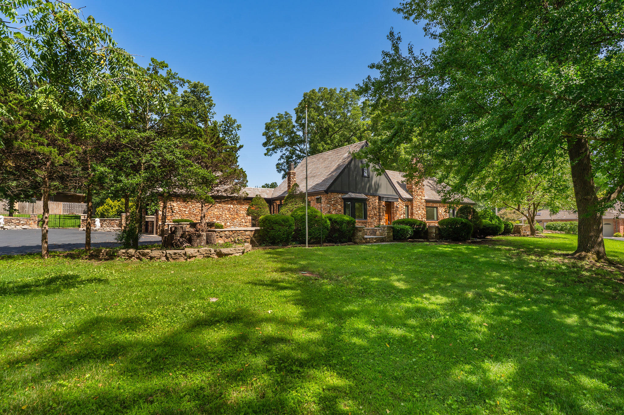 2244 S Edgewater 1