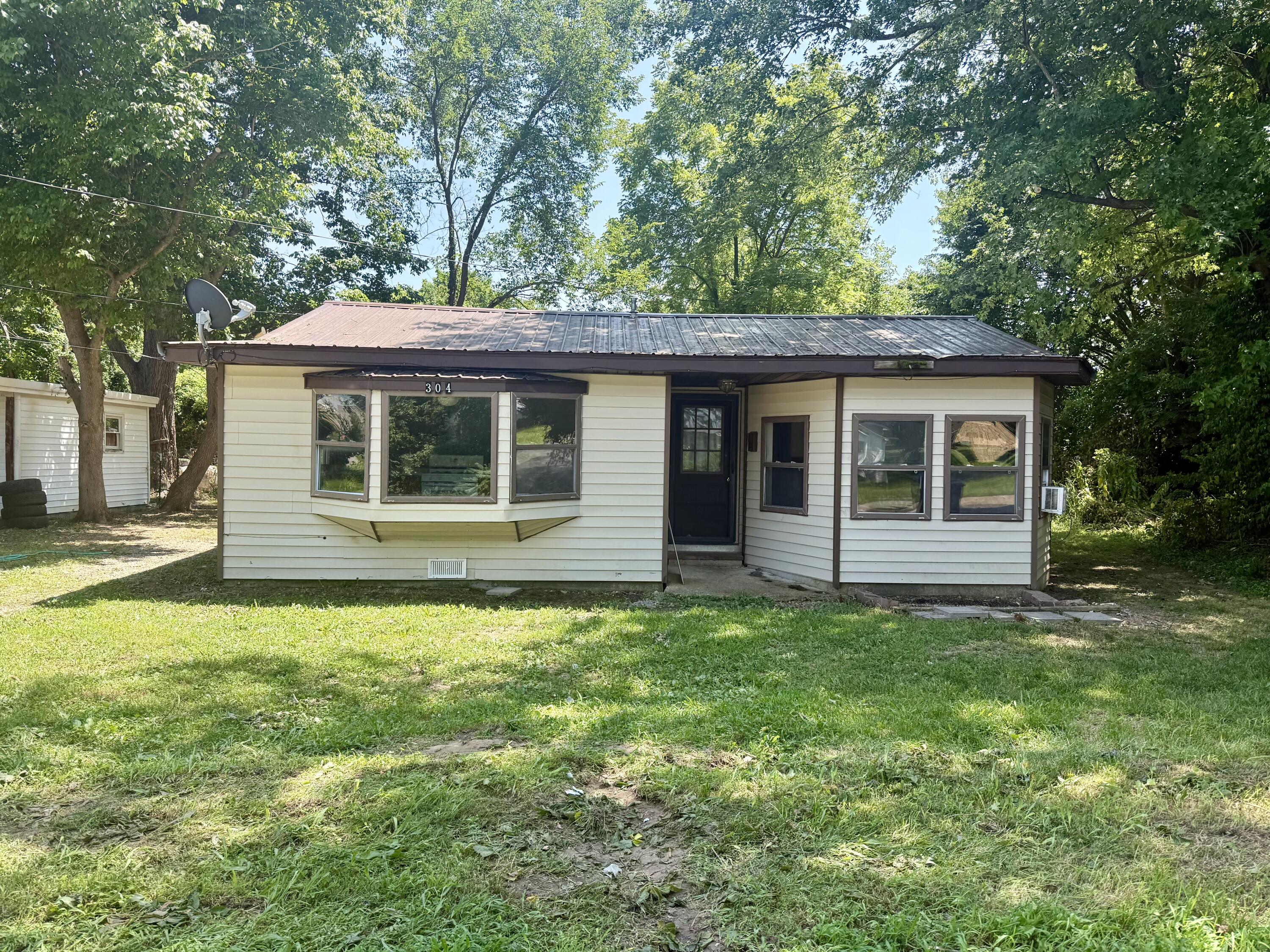 304 Ozark 1
