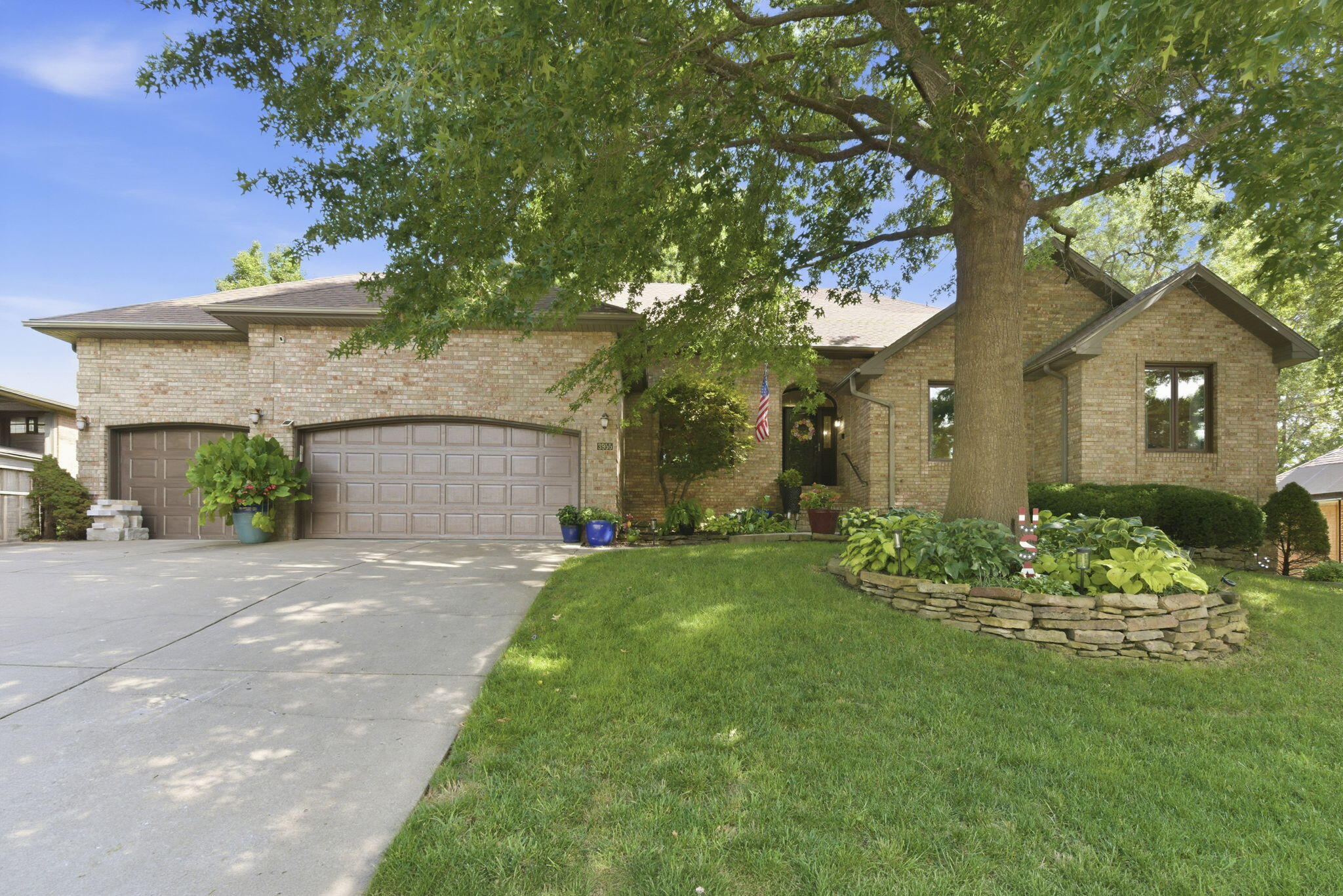 3955 E Eastmoor 1
