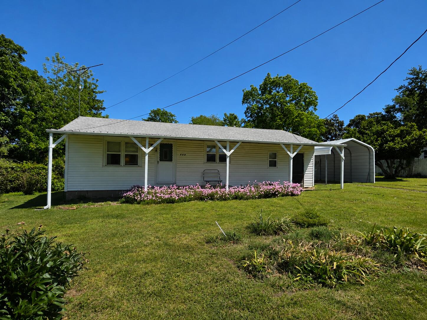307 W Carman 1