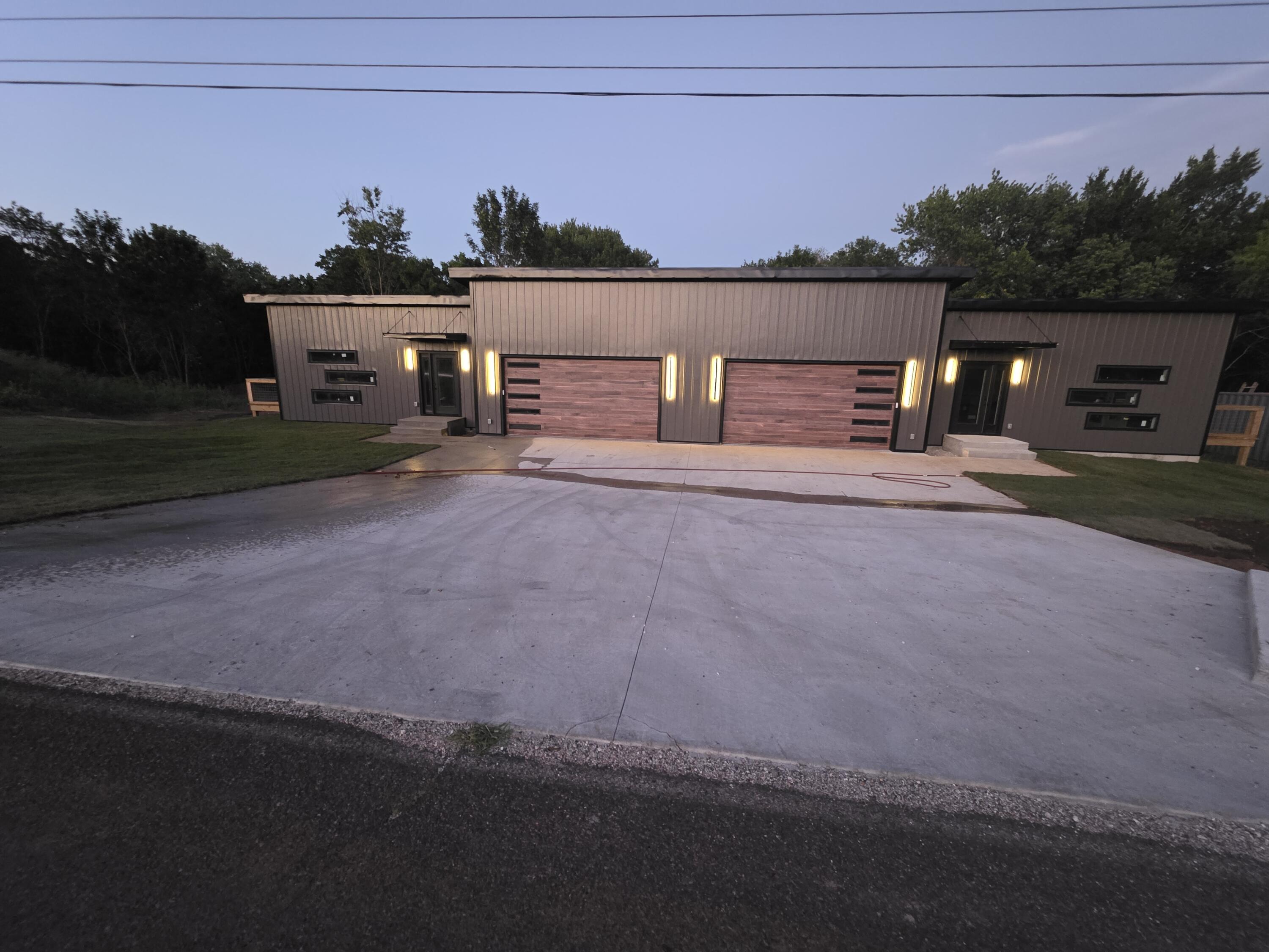 1535&1541 N Eisenhower 1