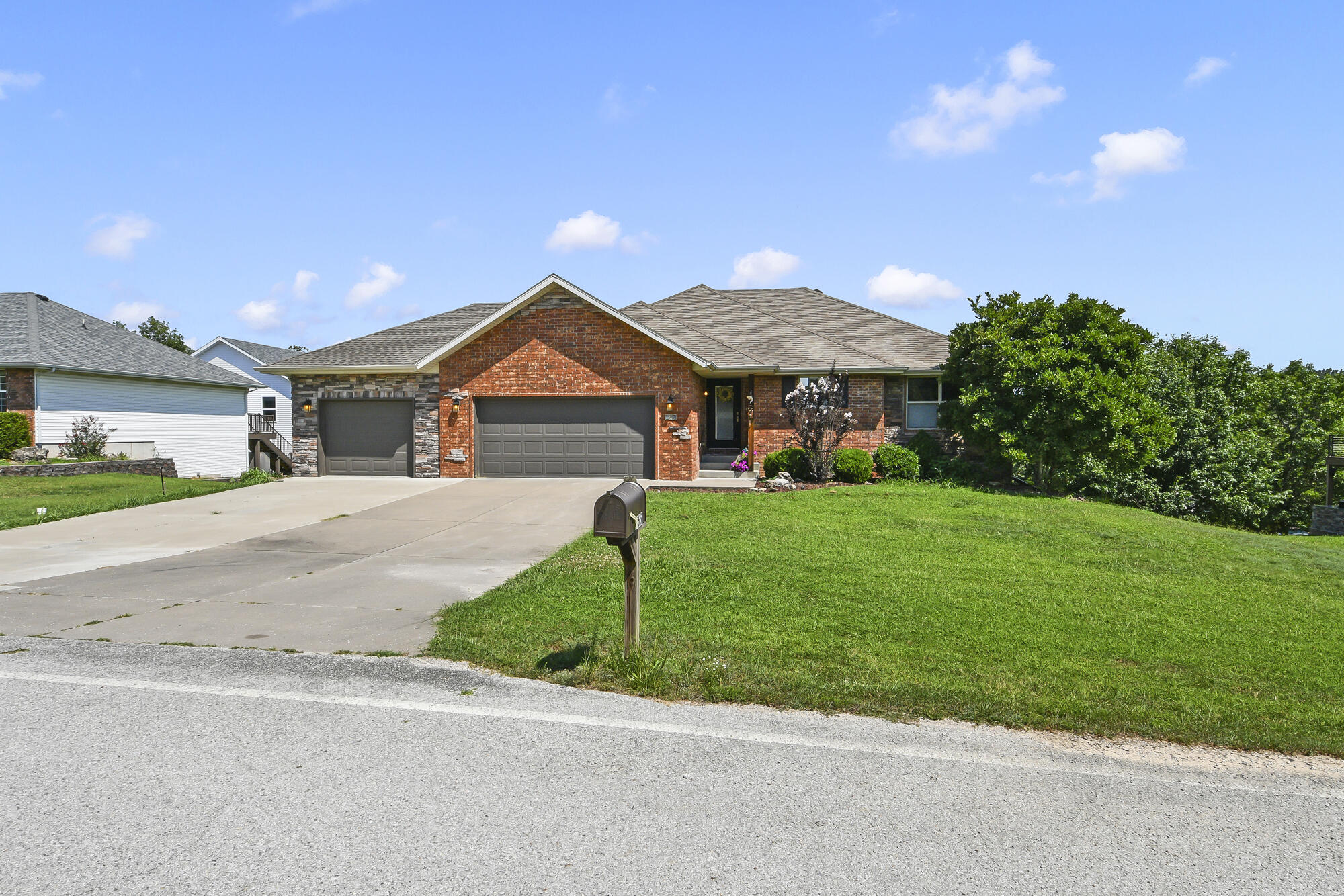 465 Uniqueville 1