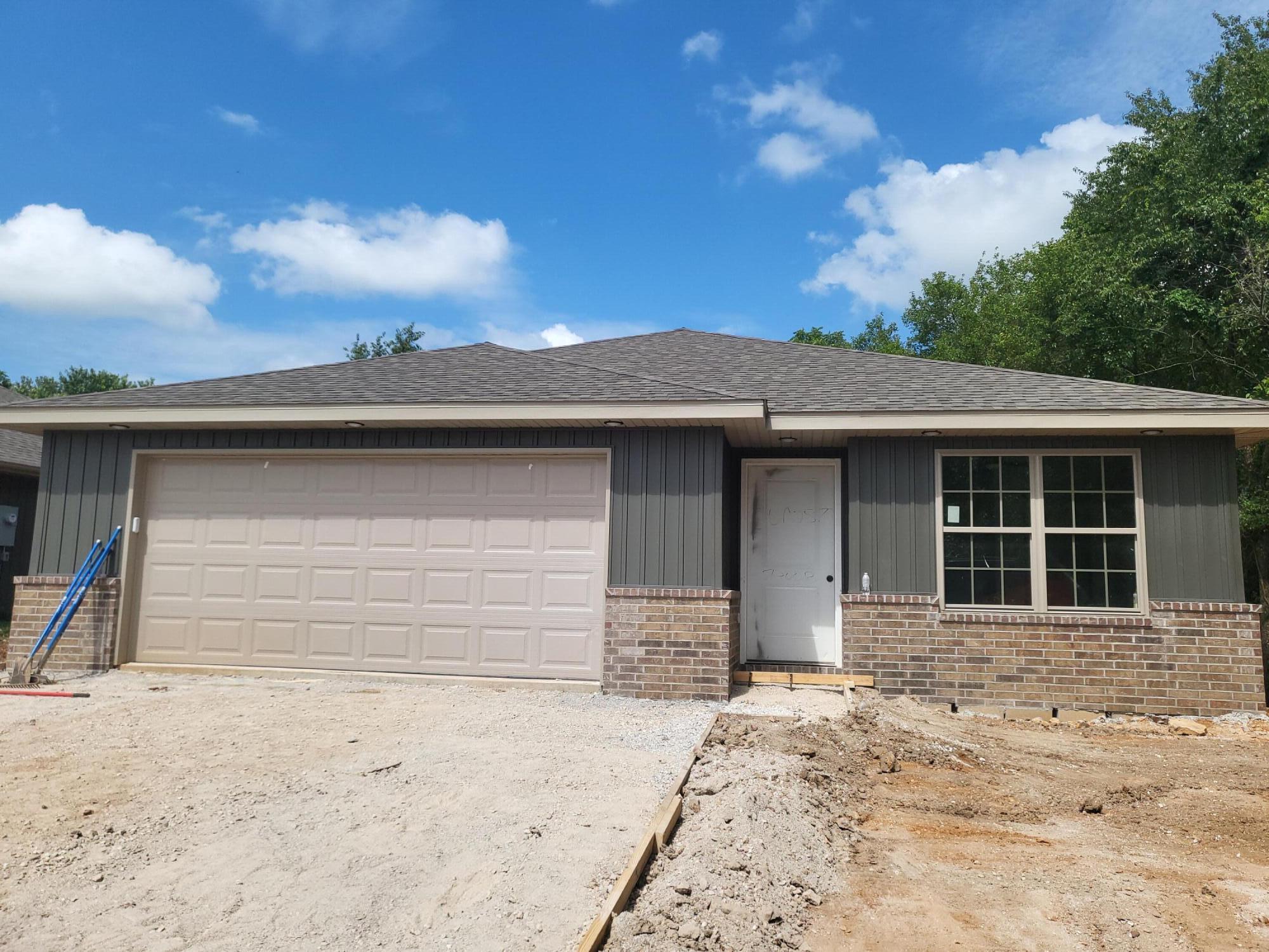 1684 Ridgemont 1