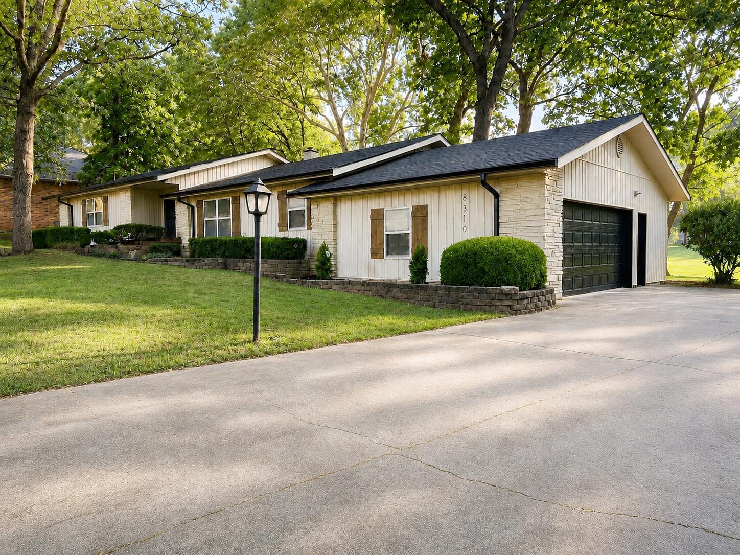 8310 Interlochen 1