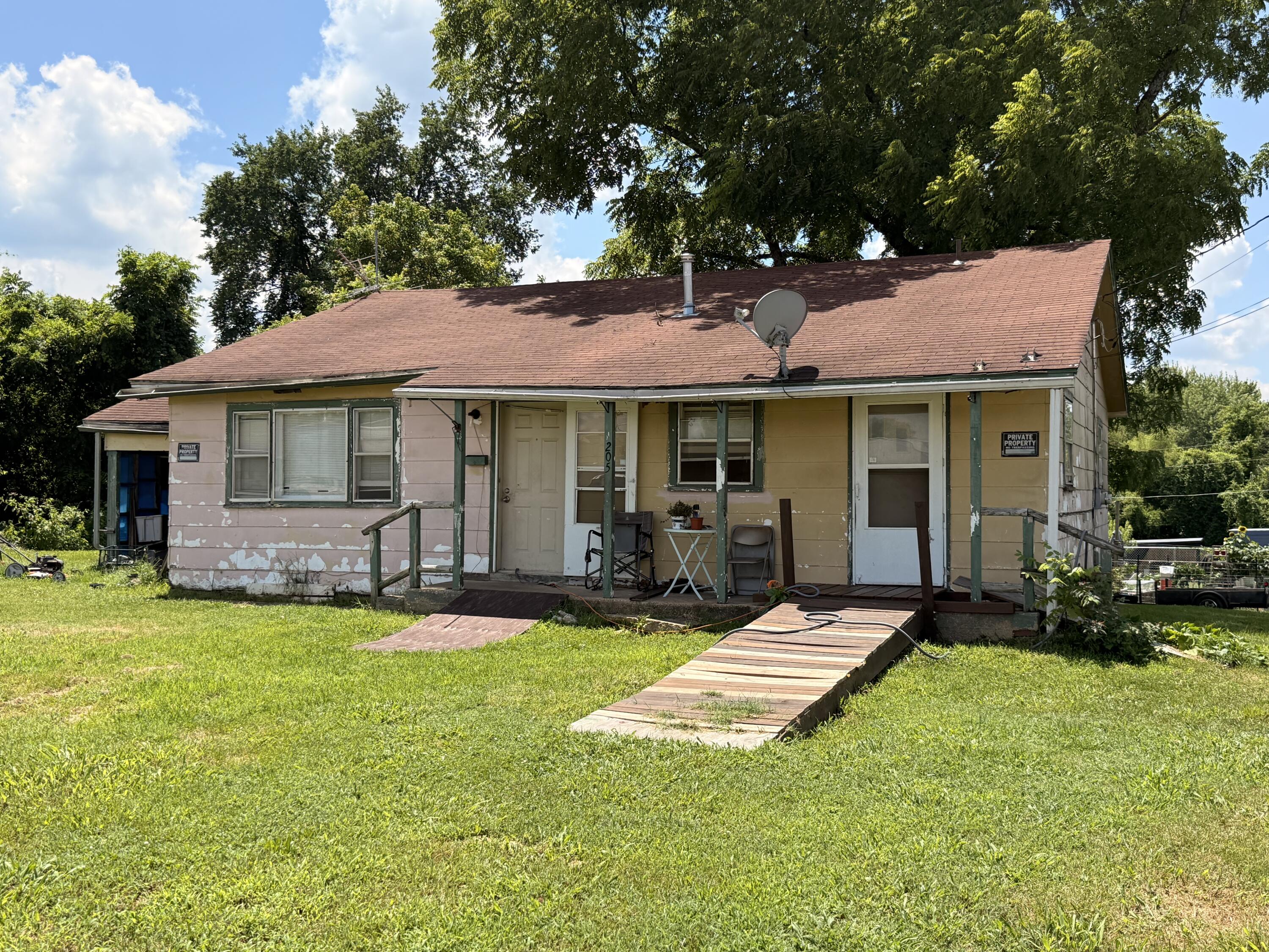 205 S Lake 1