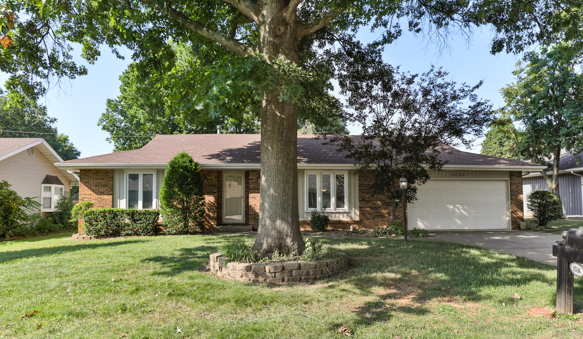 1536 E Hanover 1