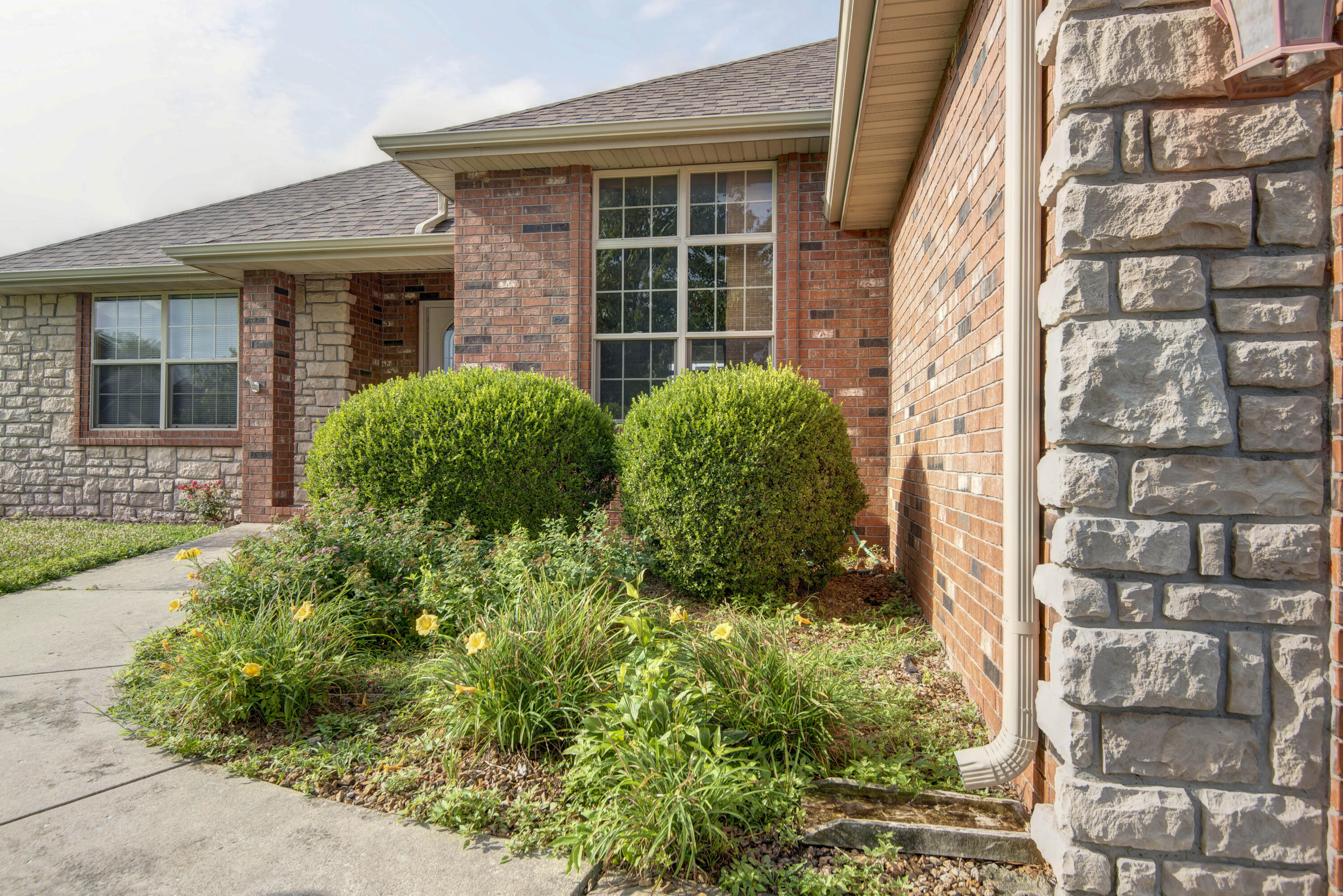 630 Meadowgate 1