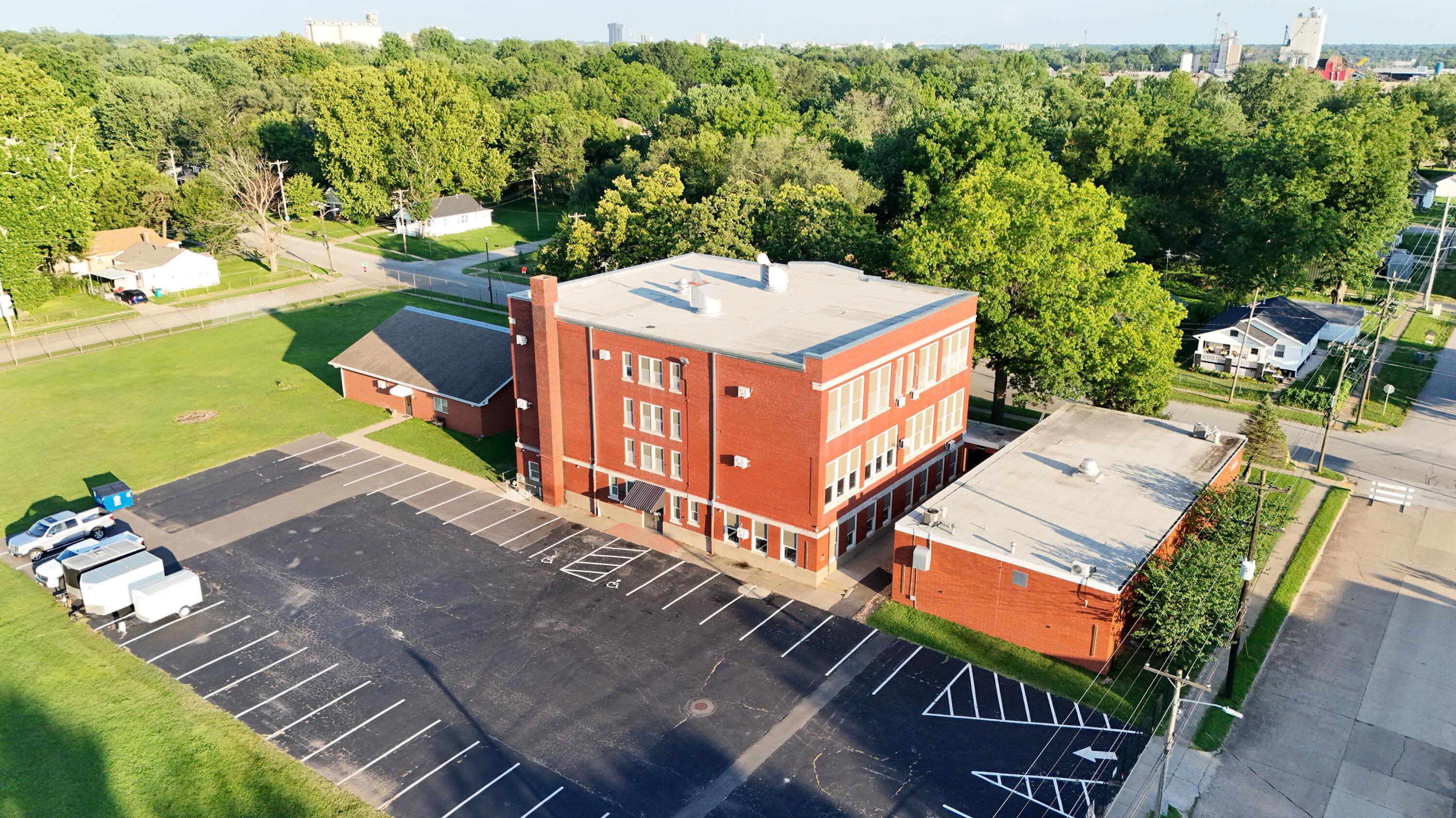 1423 W Atlantic 1