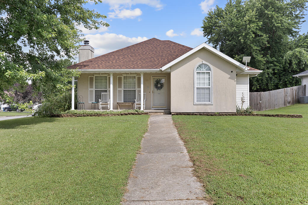 705 S Whippoorwill 1