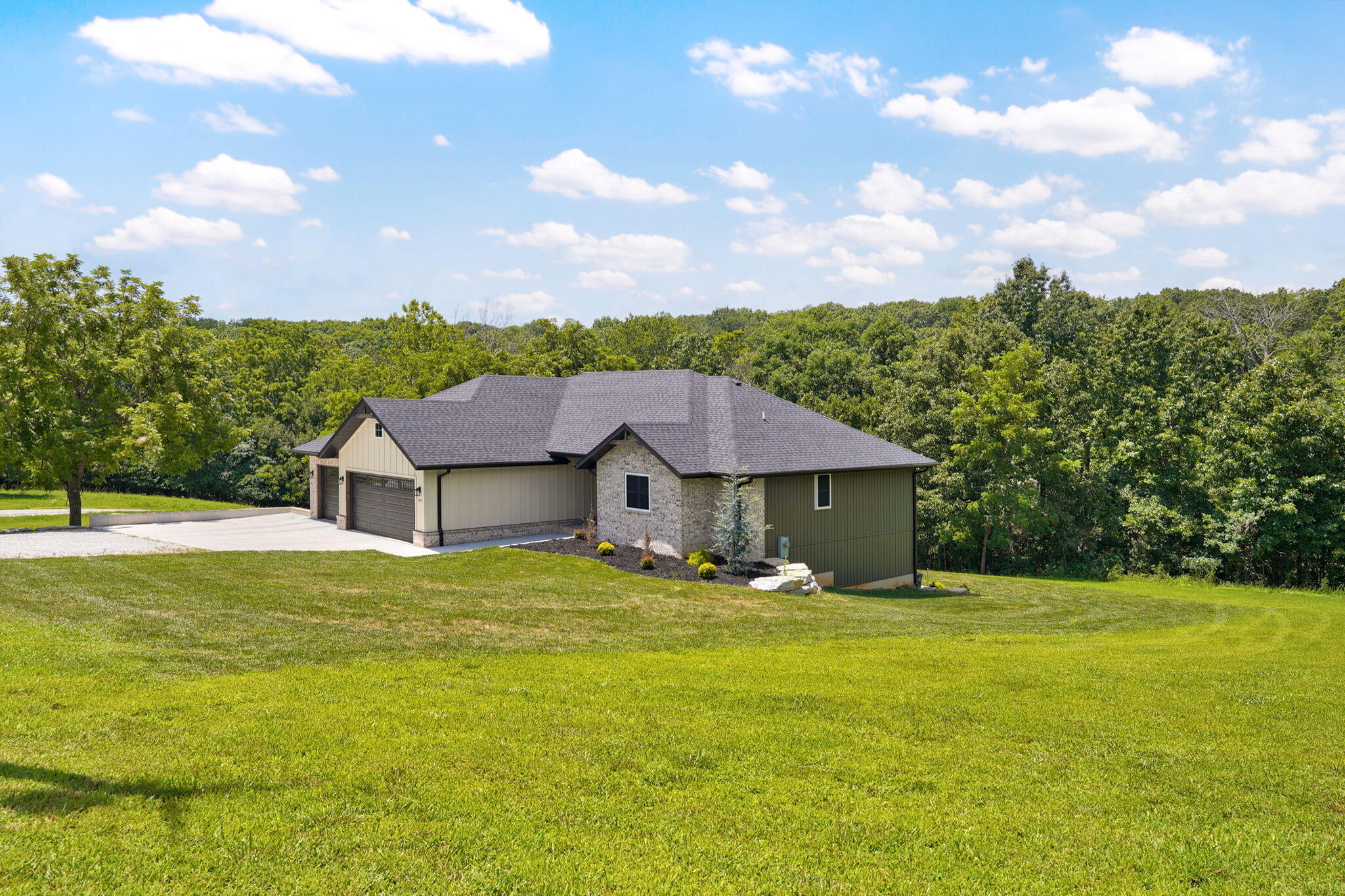 385 Plumtree 3
