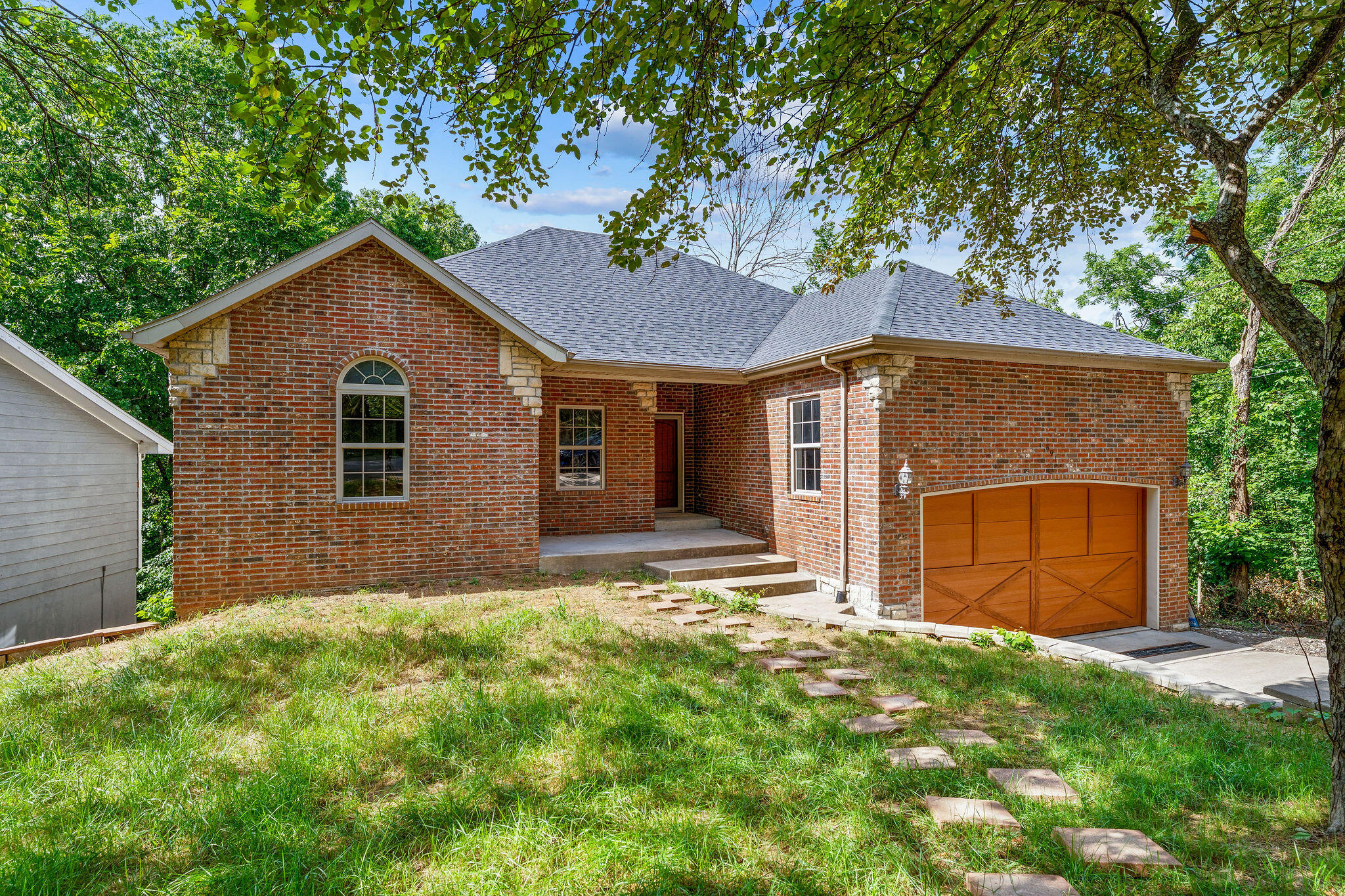 891 Valley View 1