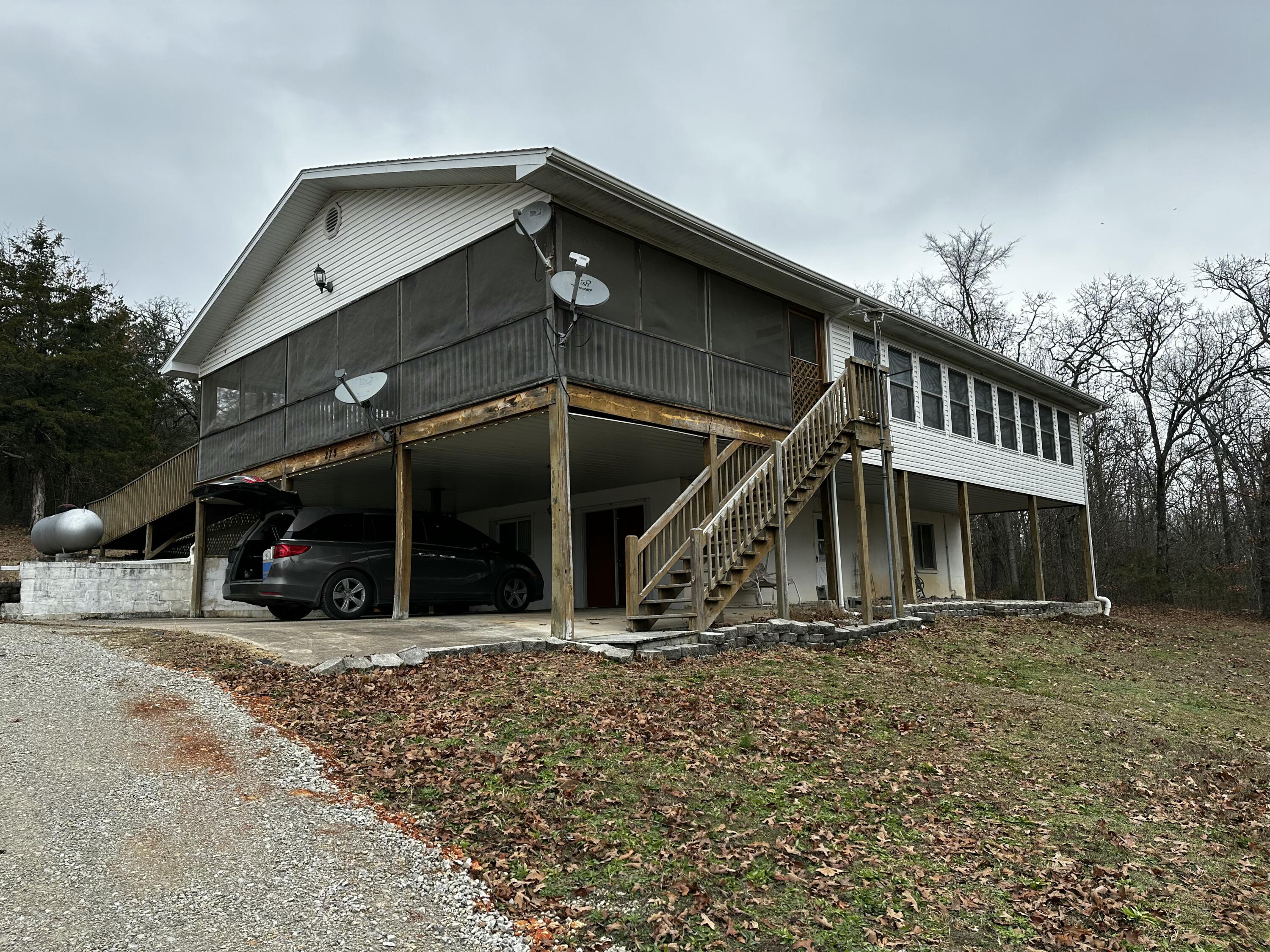275 Ludora 1