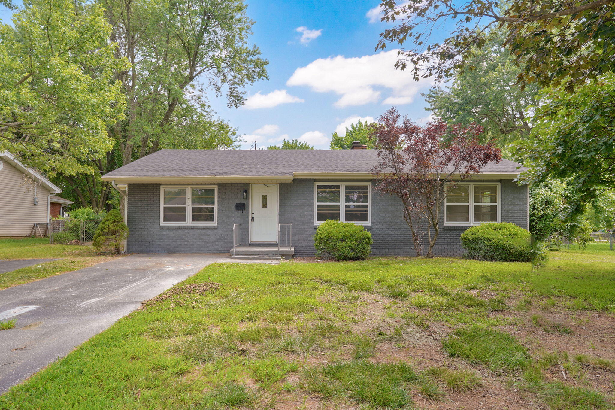 1012 E Morningside 1