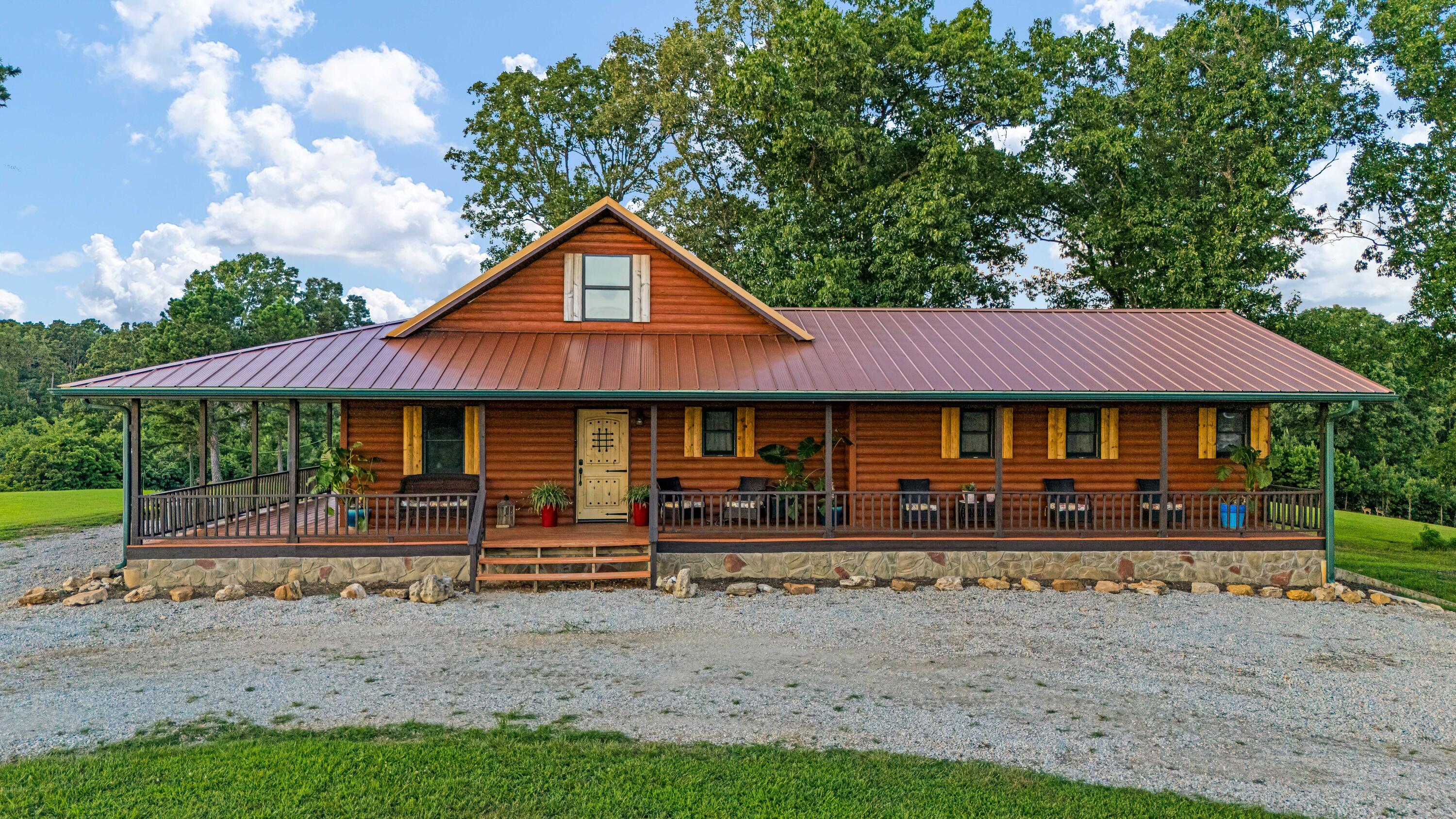 804 County Road E 14-357 1