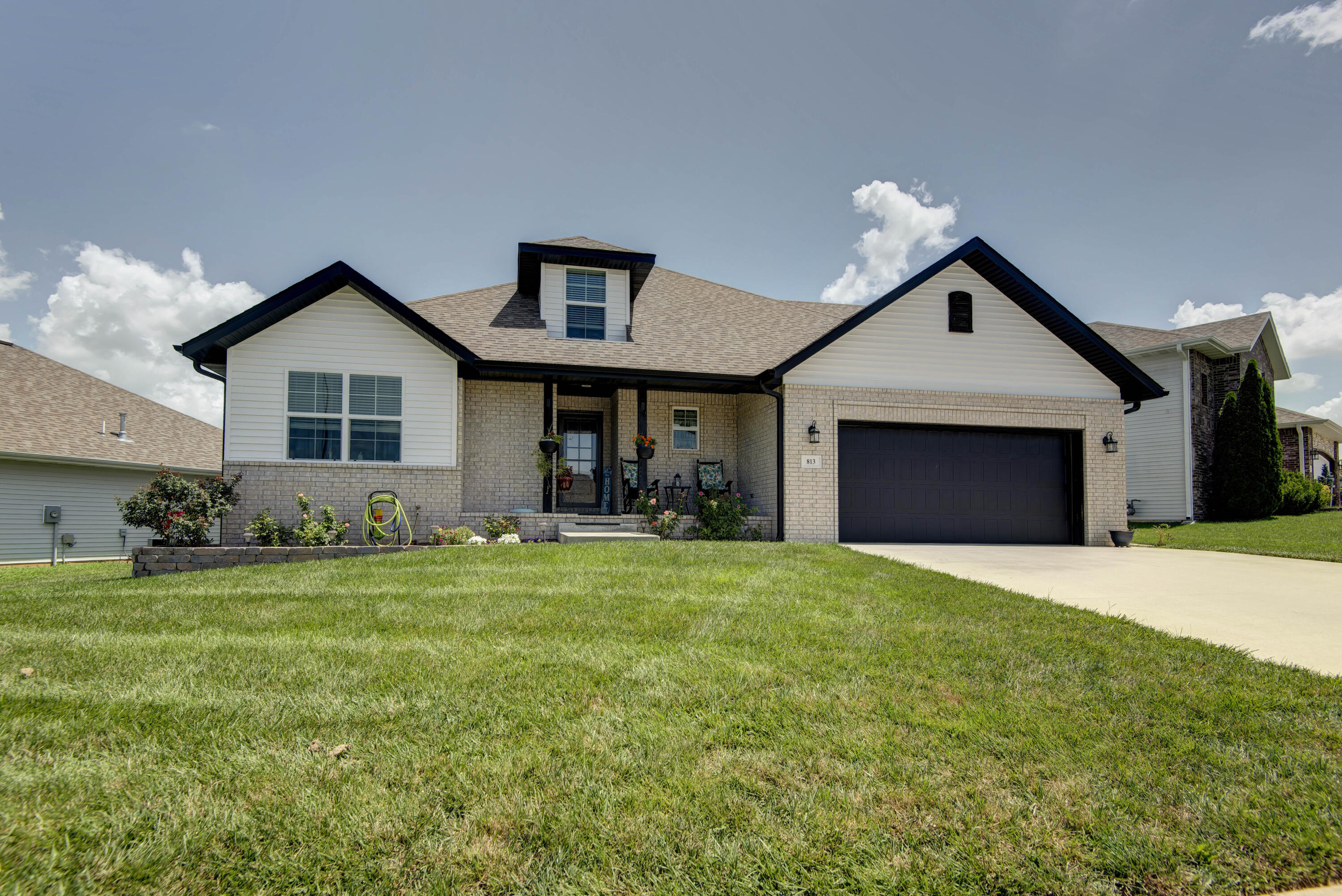 813 E Brewer 1
