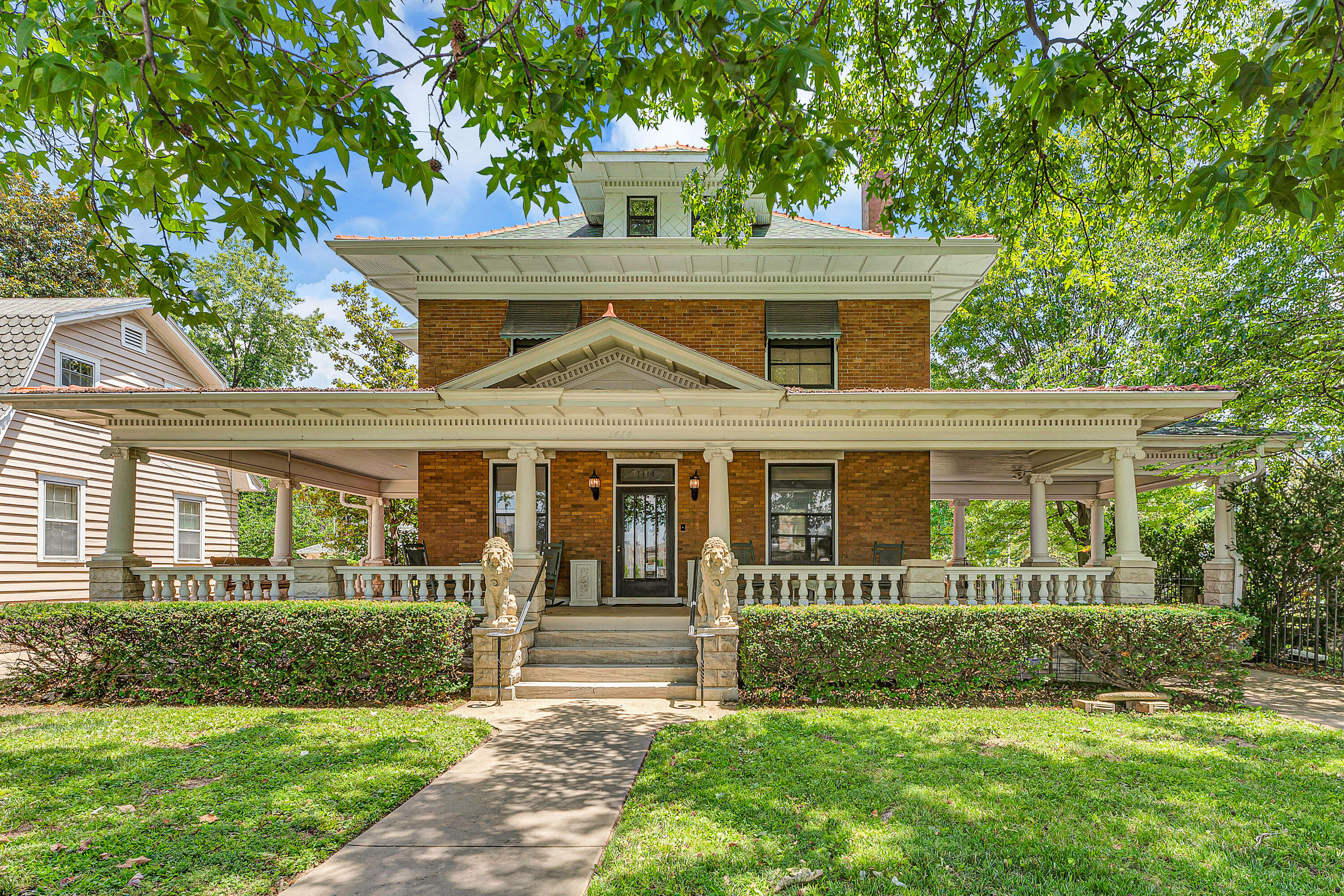 1414 N Benton 1