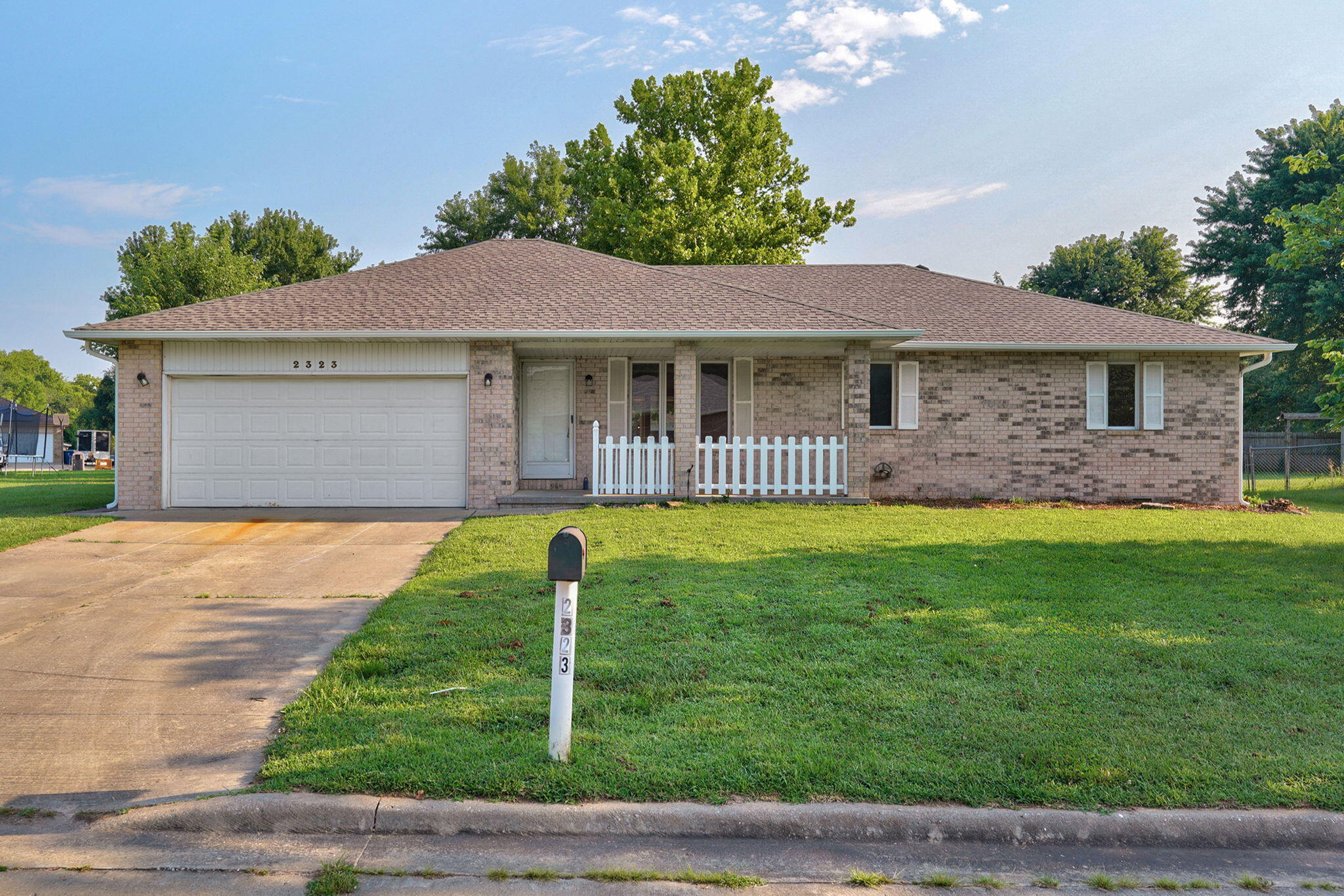 2323 W Austin 1