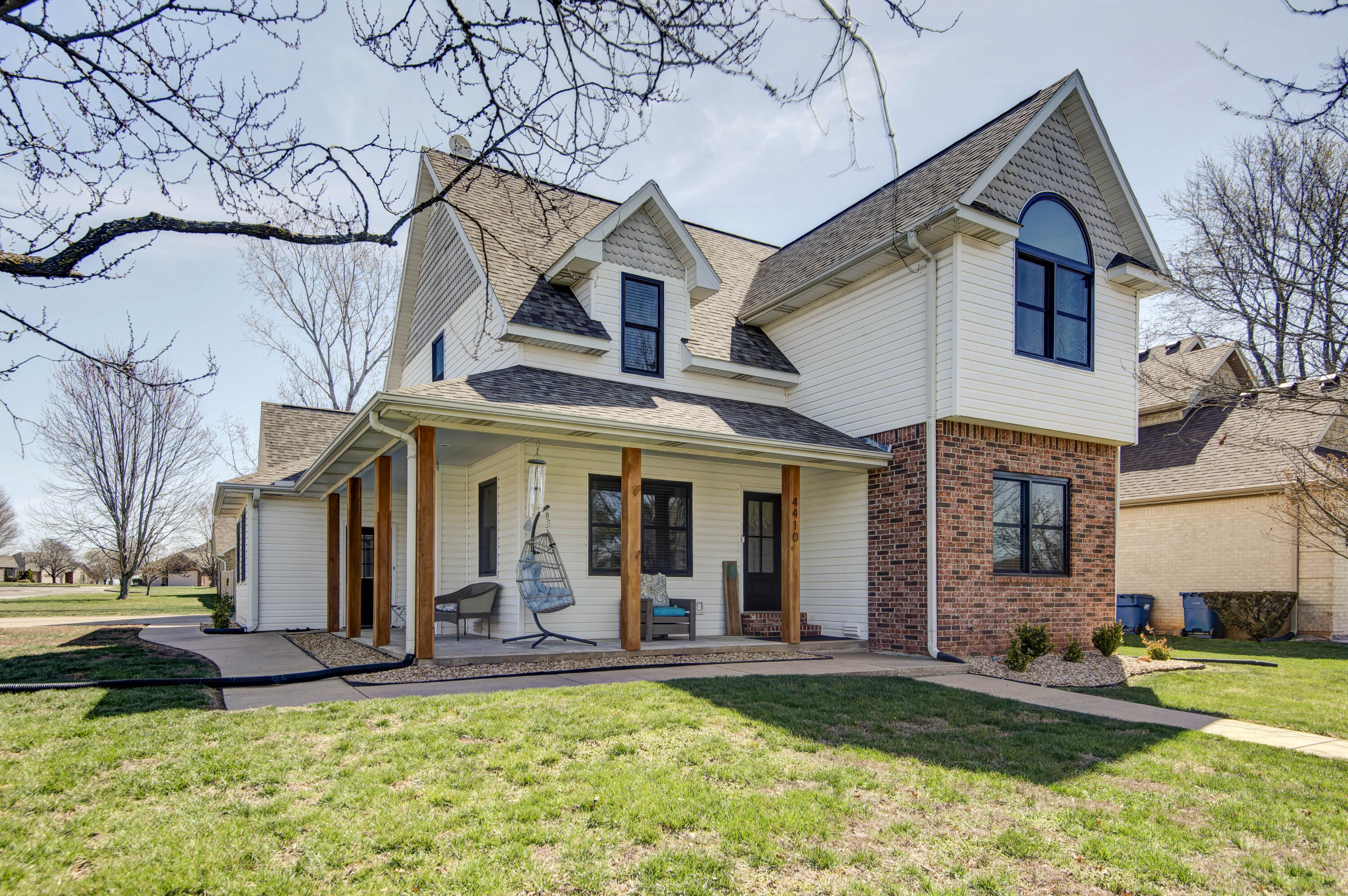 4410 N 8th 1
