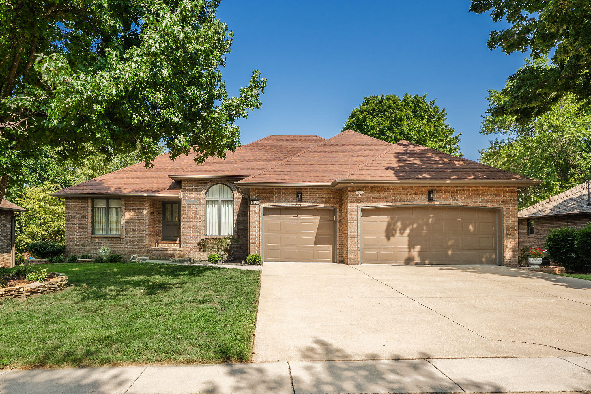 1854 S Oakmont 1