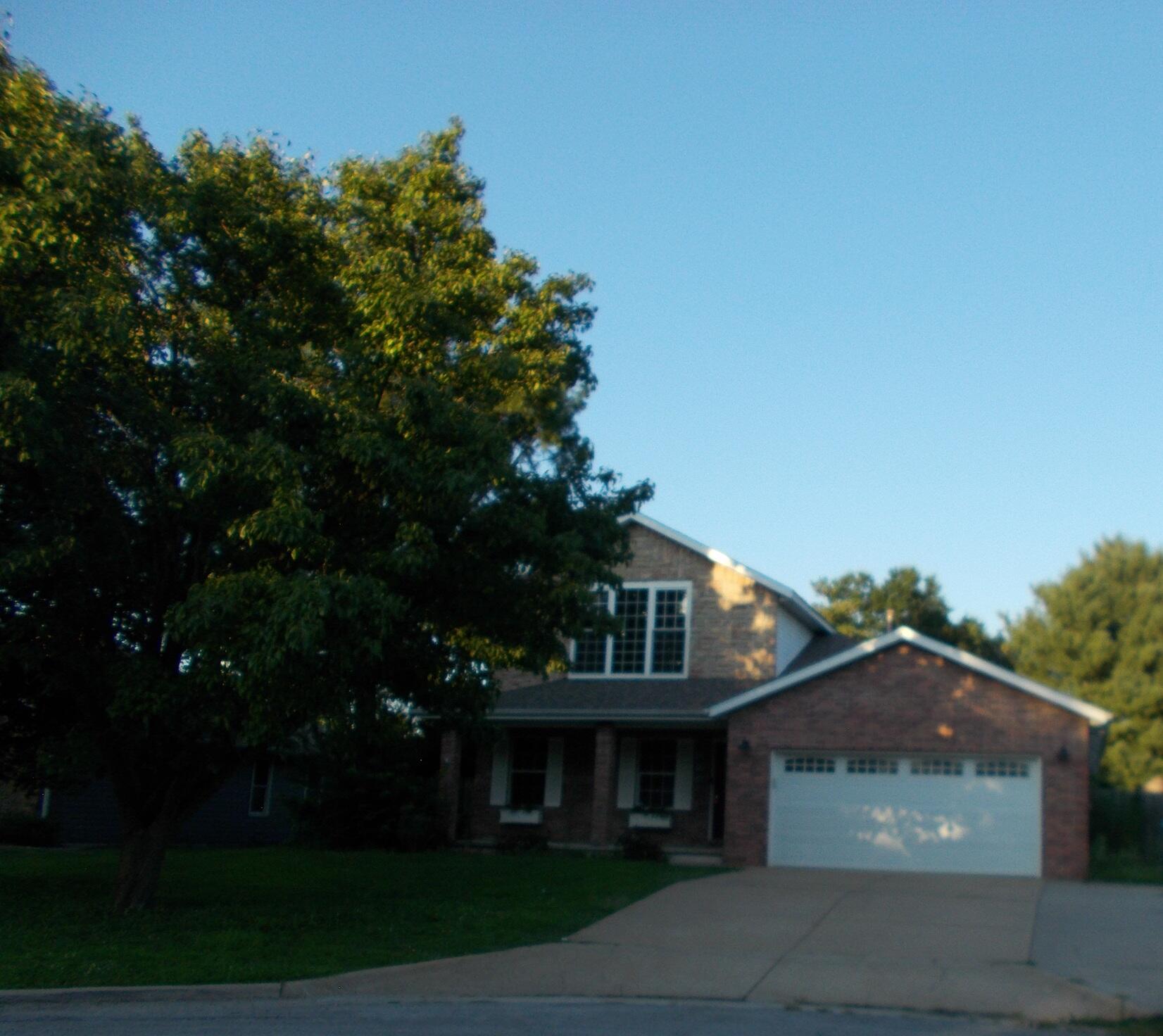 204 N Maplecrest 1