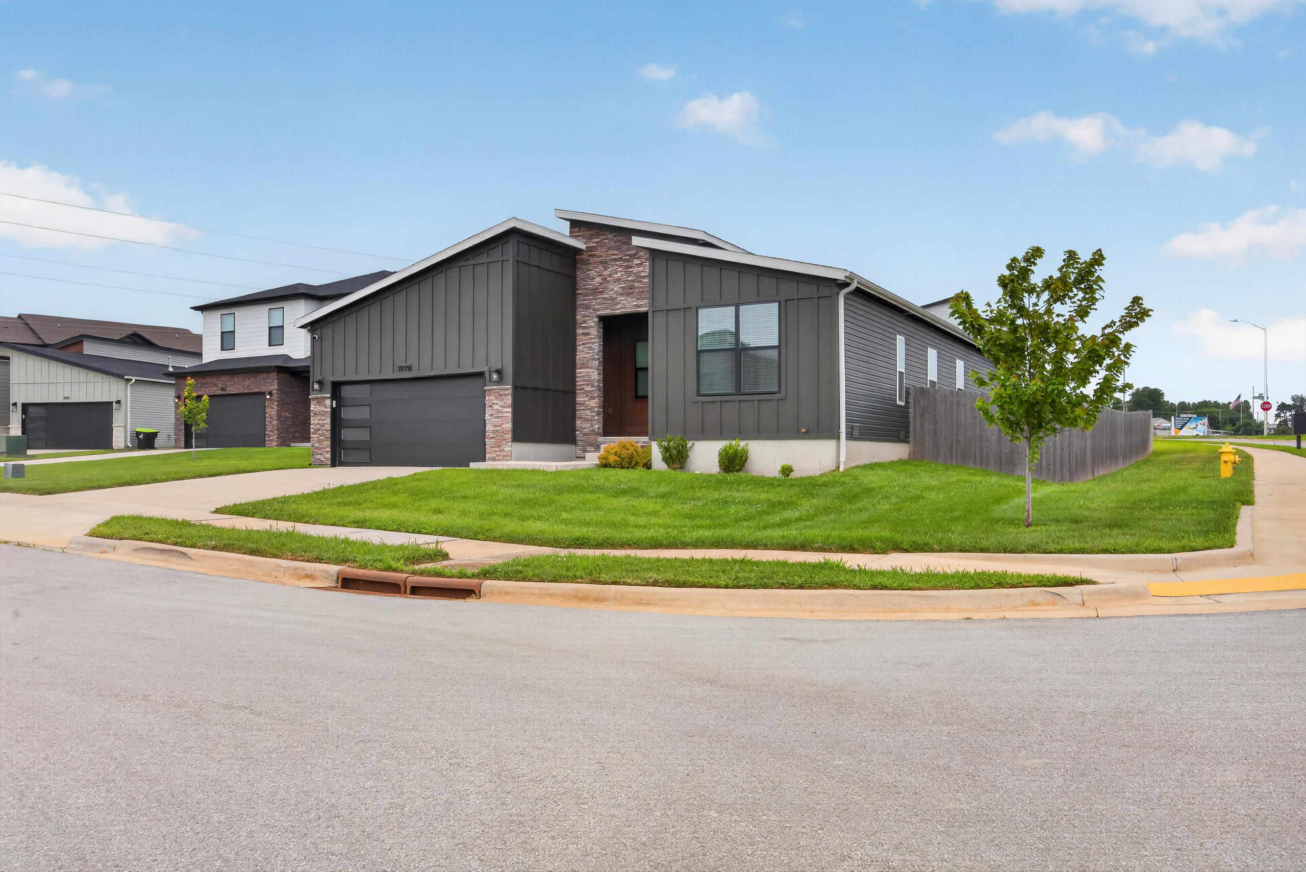 3939 E Appledore 1