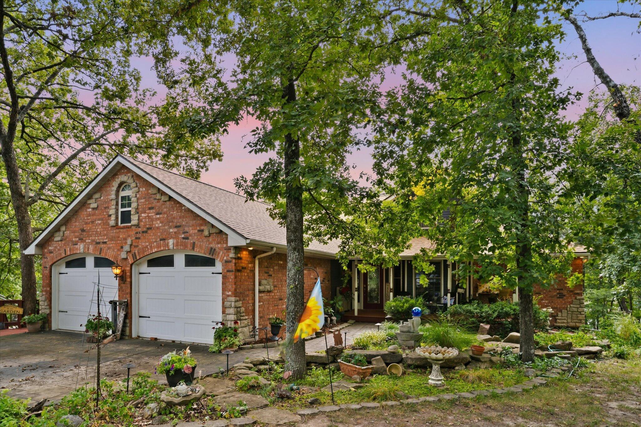 21341 Dogwood 1
