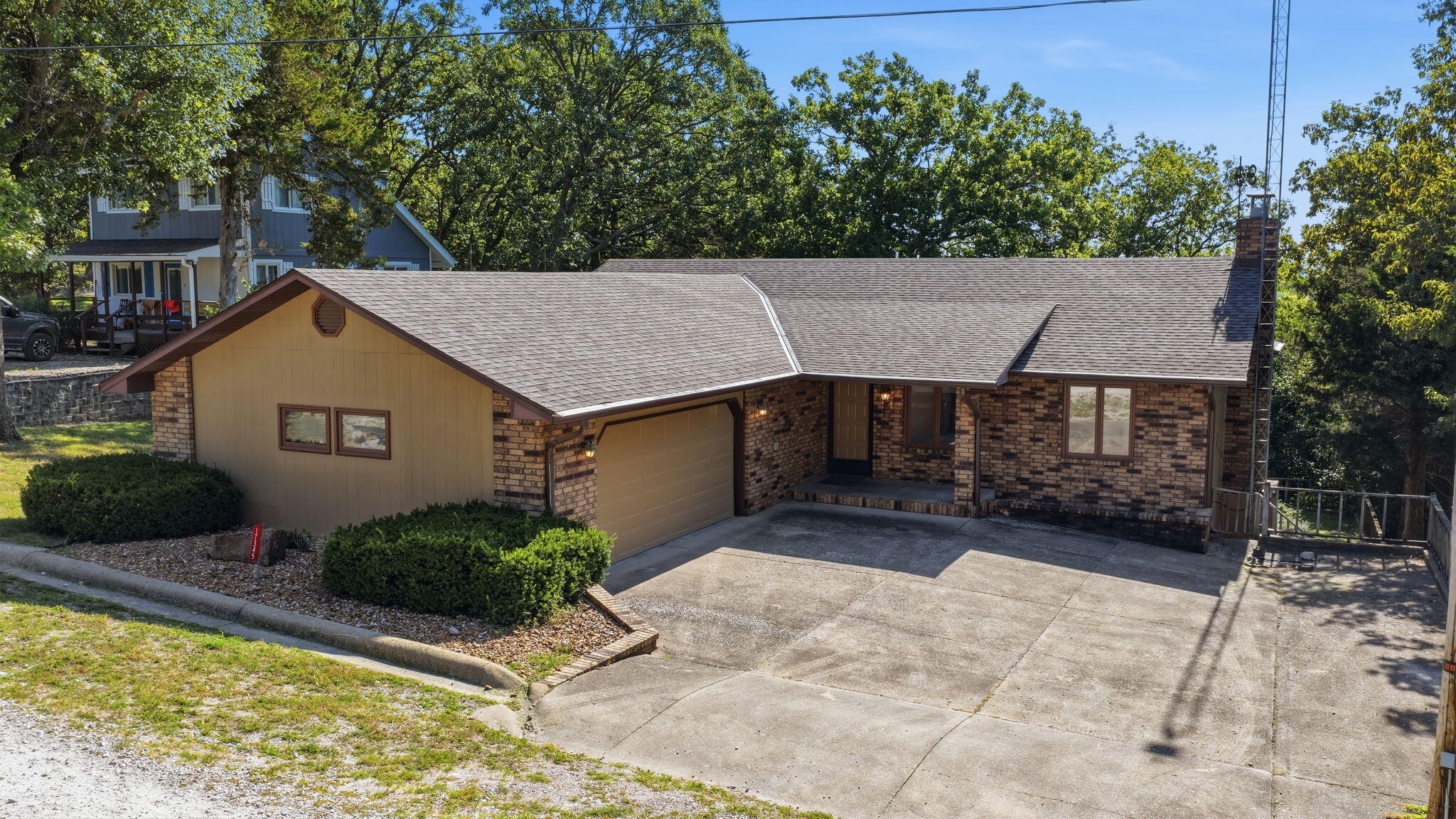 17345 Birch 1