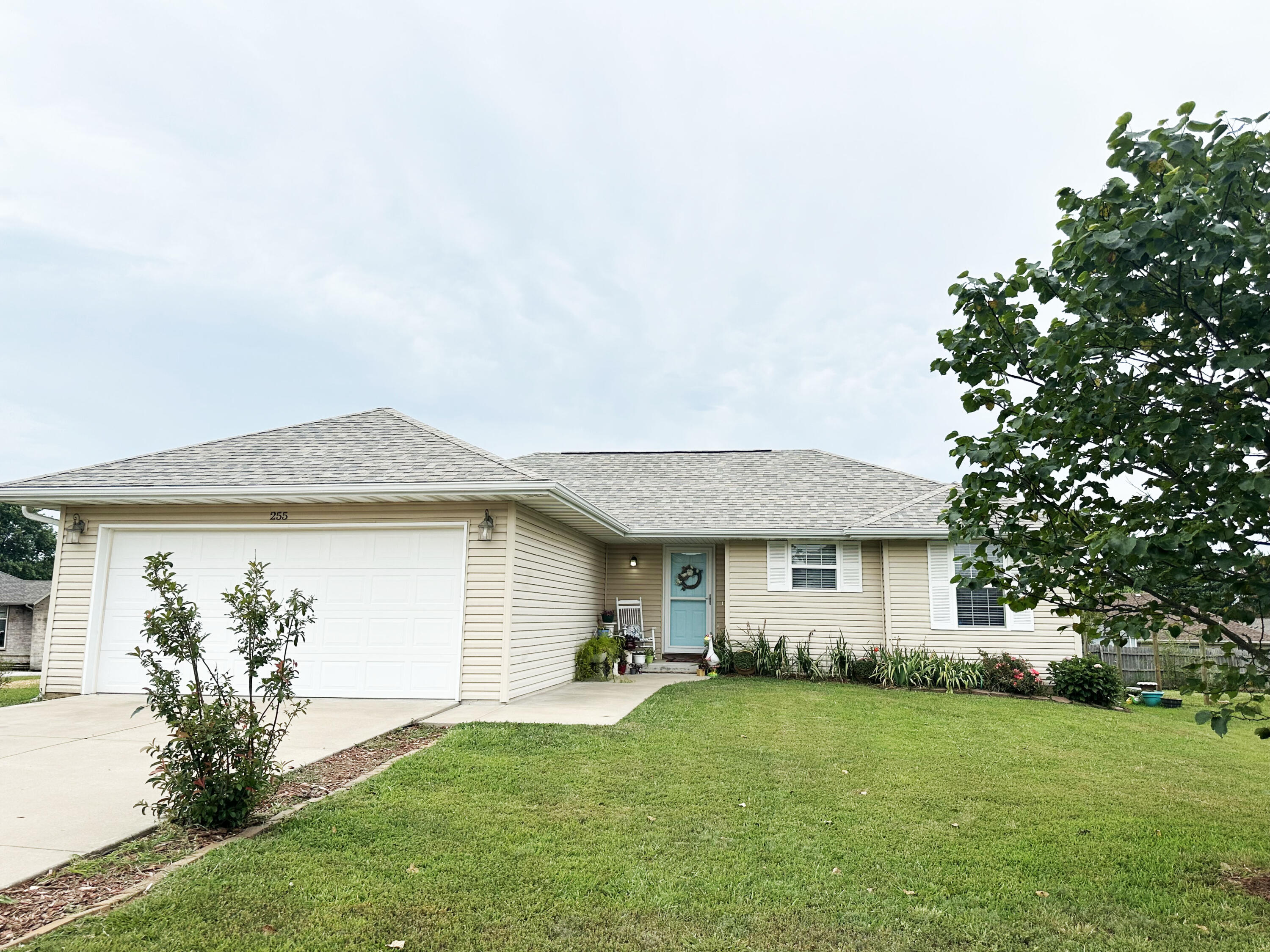 255 Maplewood