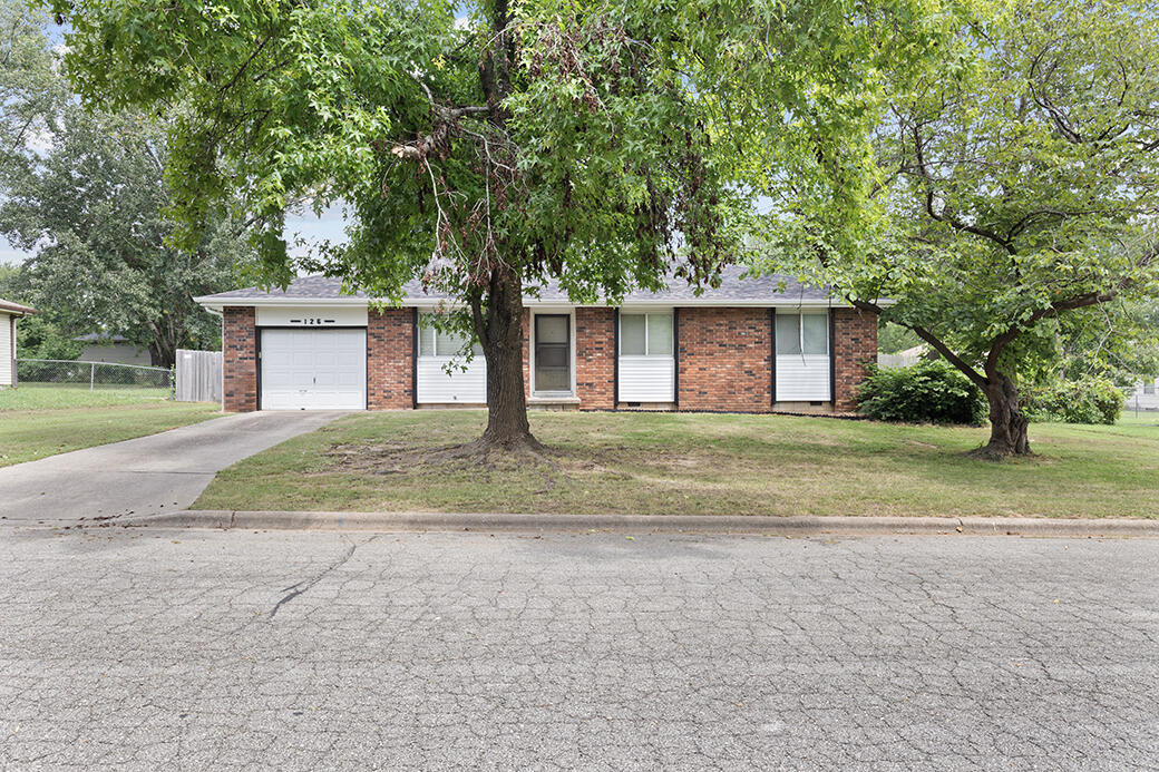 126 N Fairwood 1