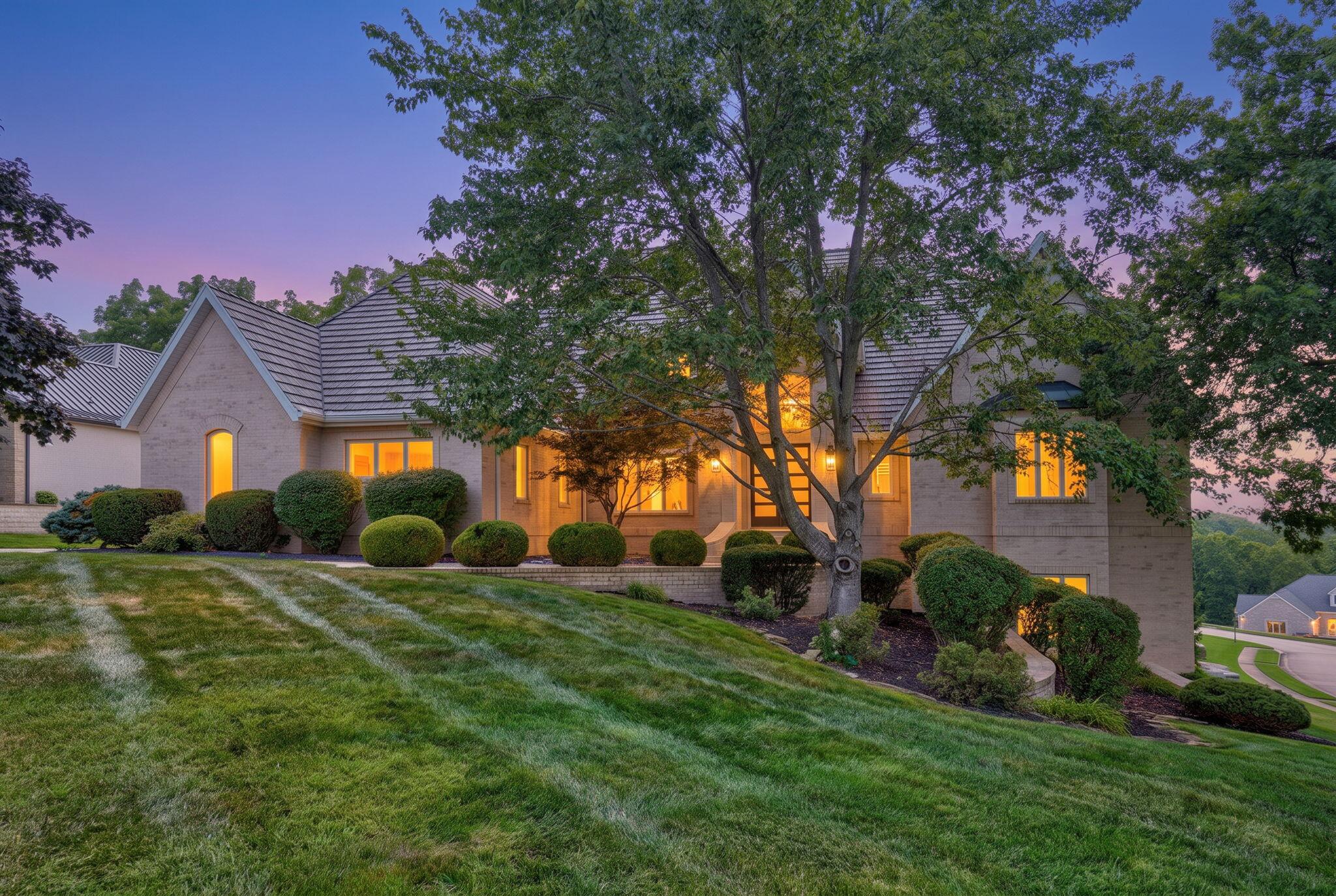 5261 S Applecross 1