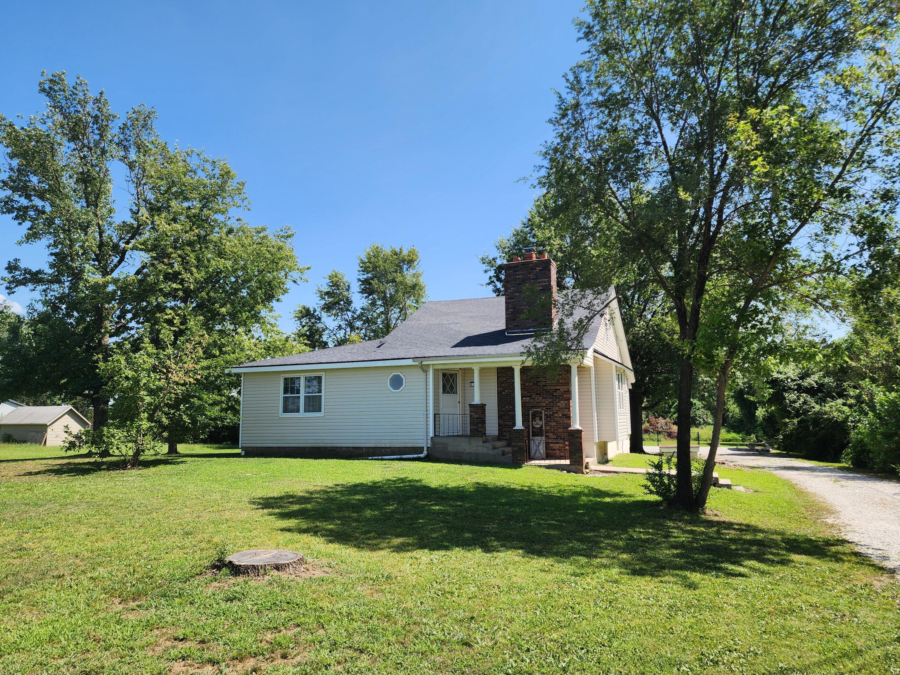 1622 &1624 W Fairview Ave