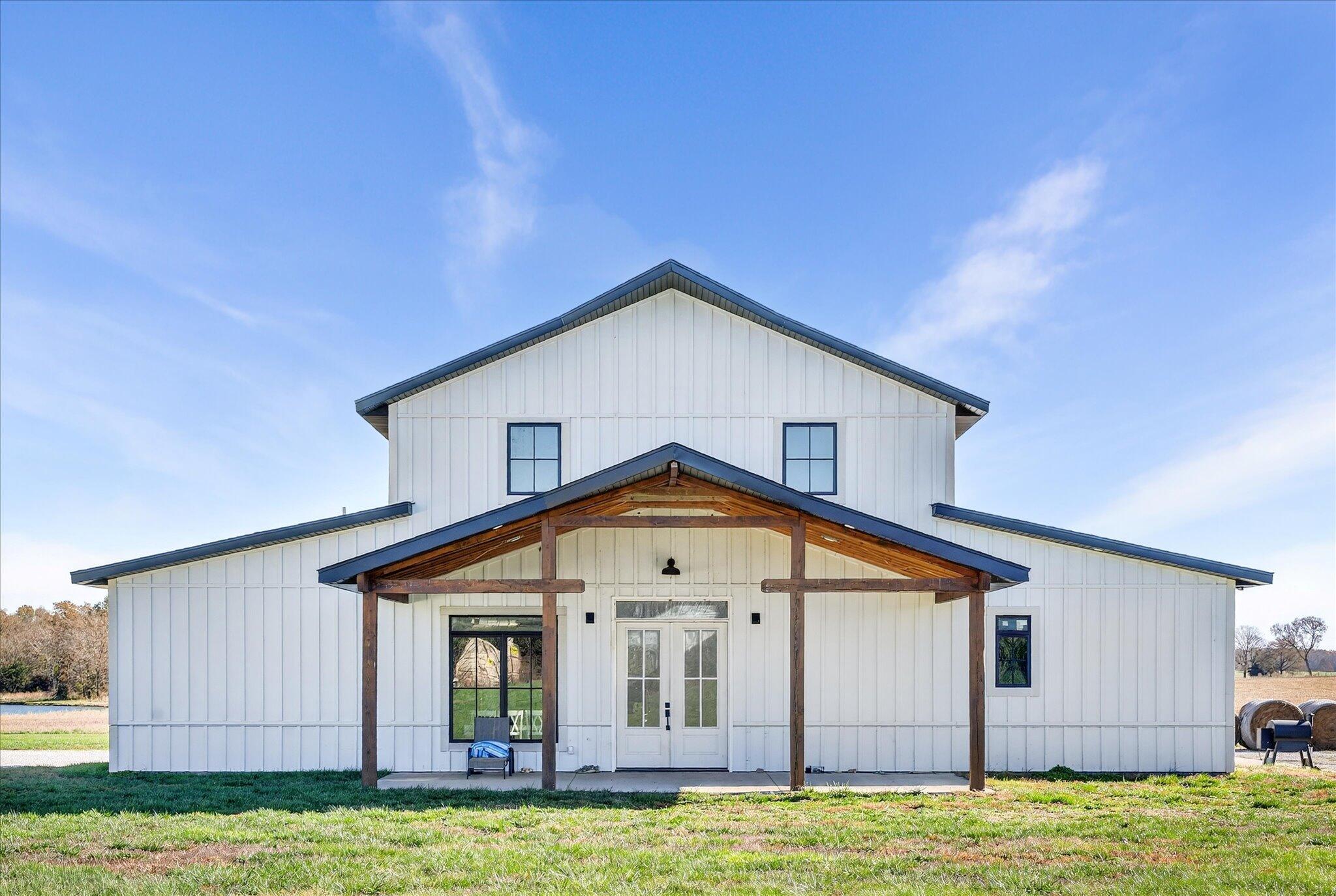 6752 N Farm Road 141 1