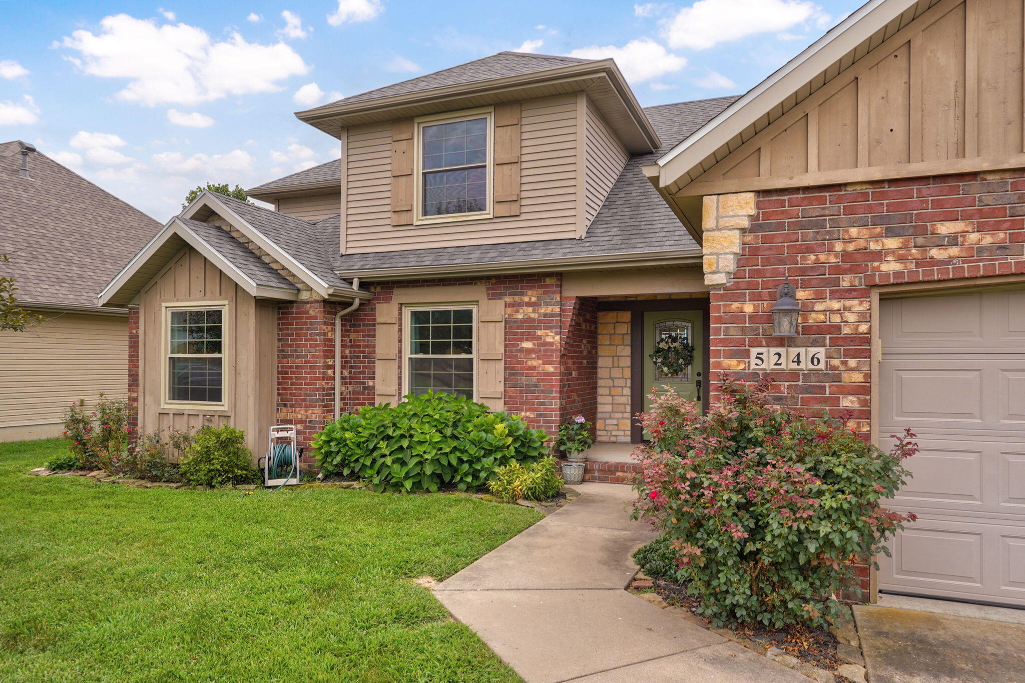 5246 E Hackberry 1