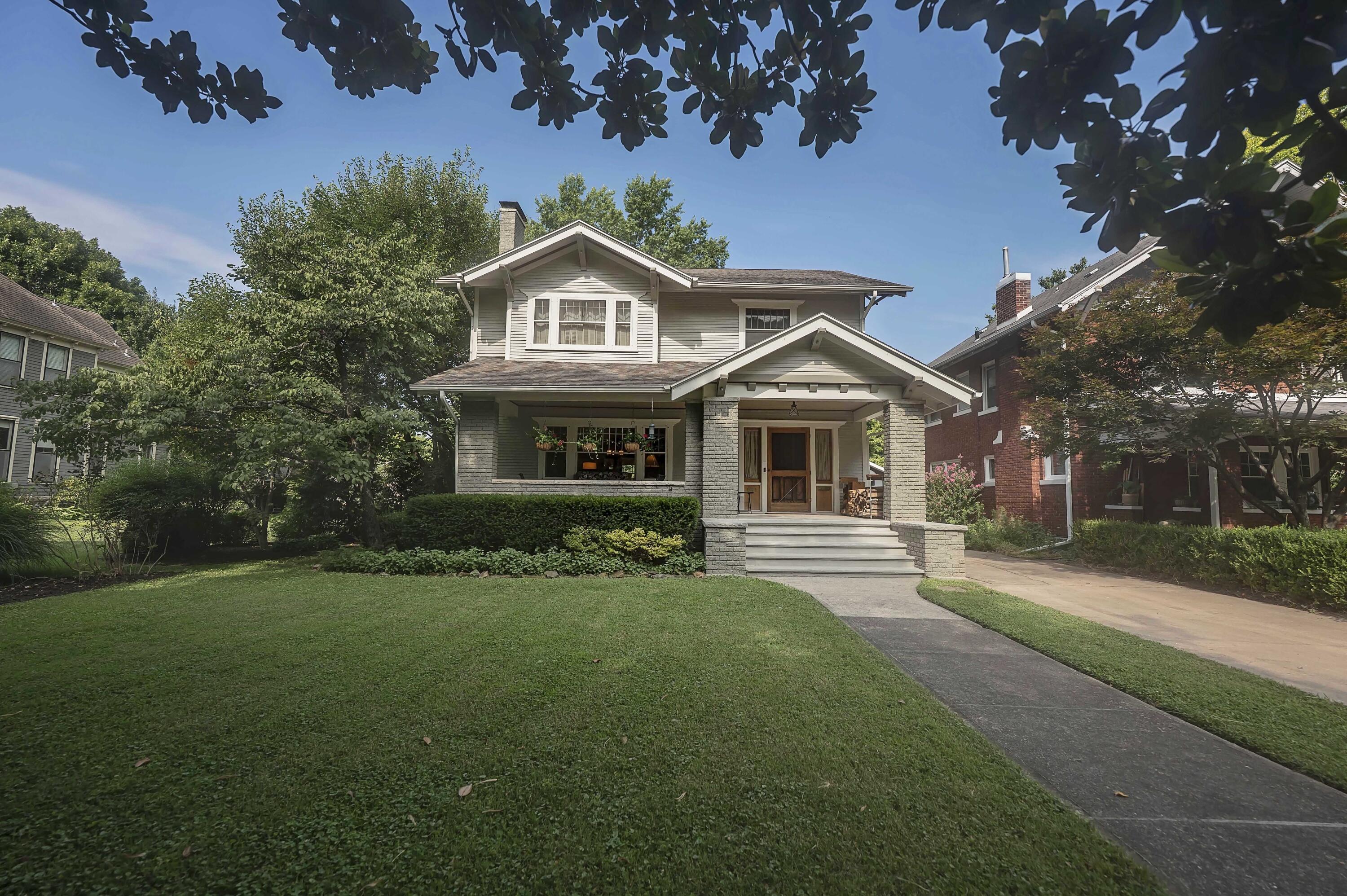 941 S Pickwick 1