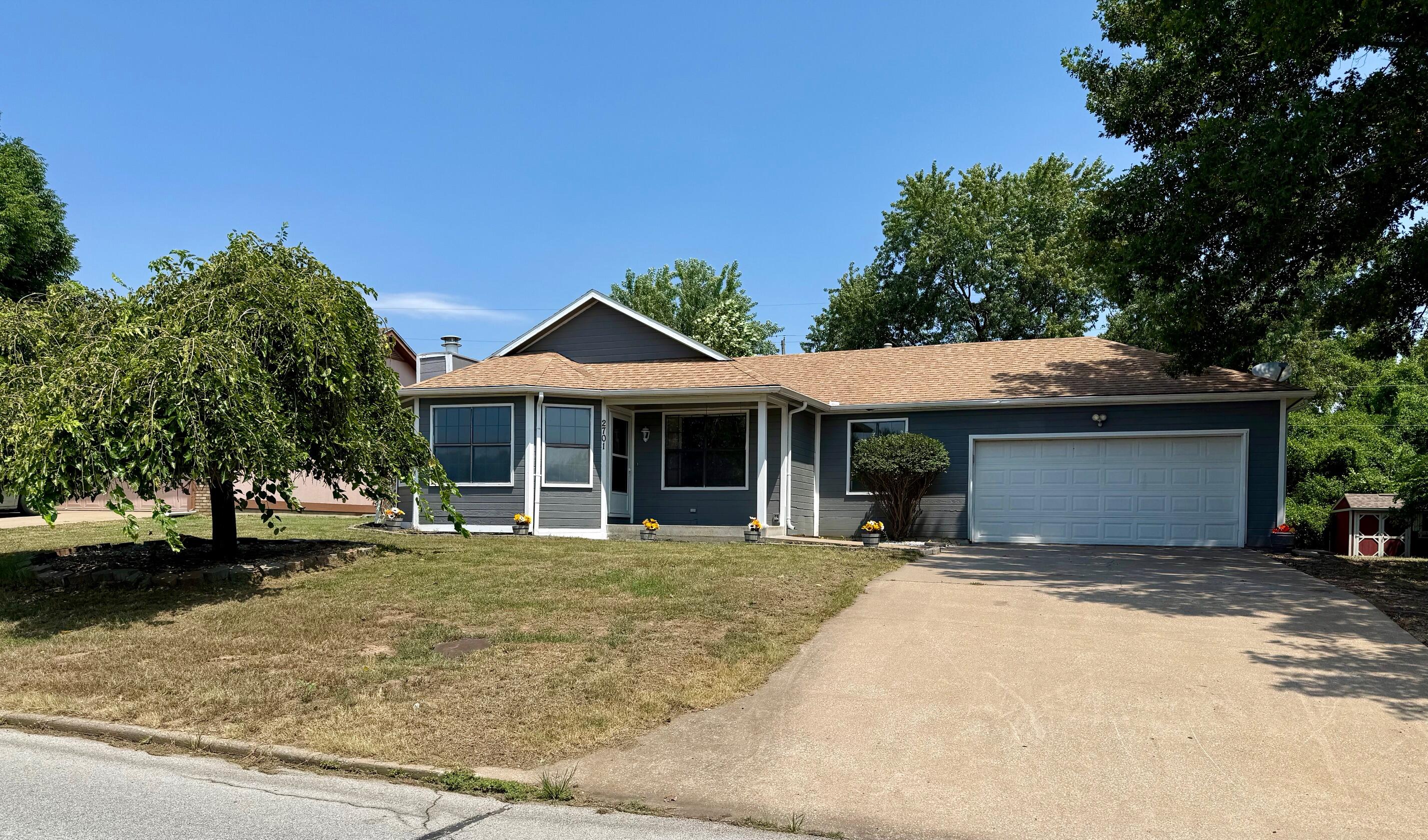 2701 E 26th 1
